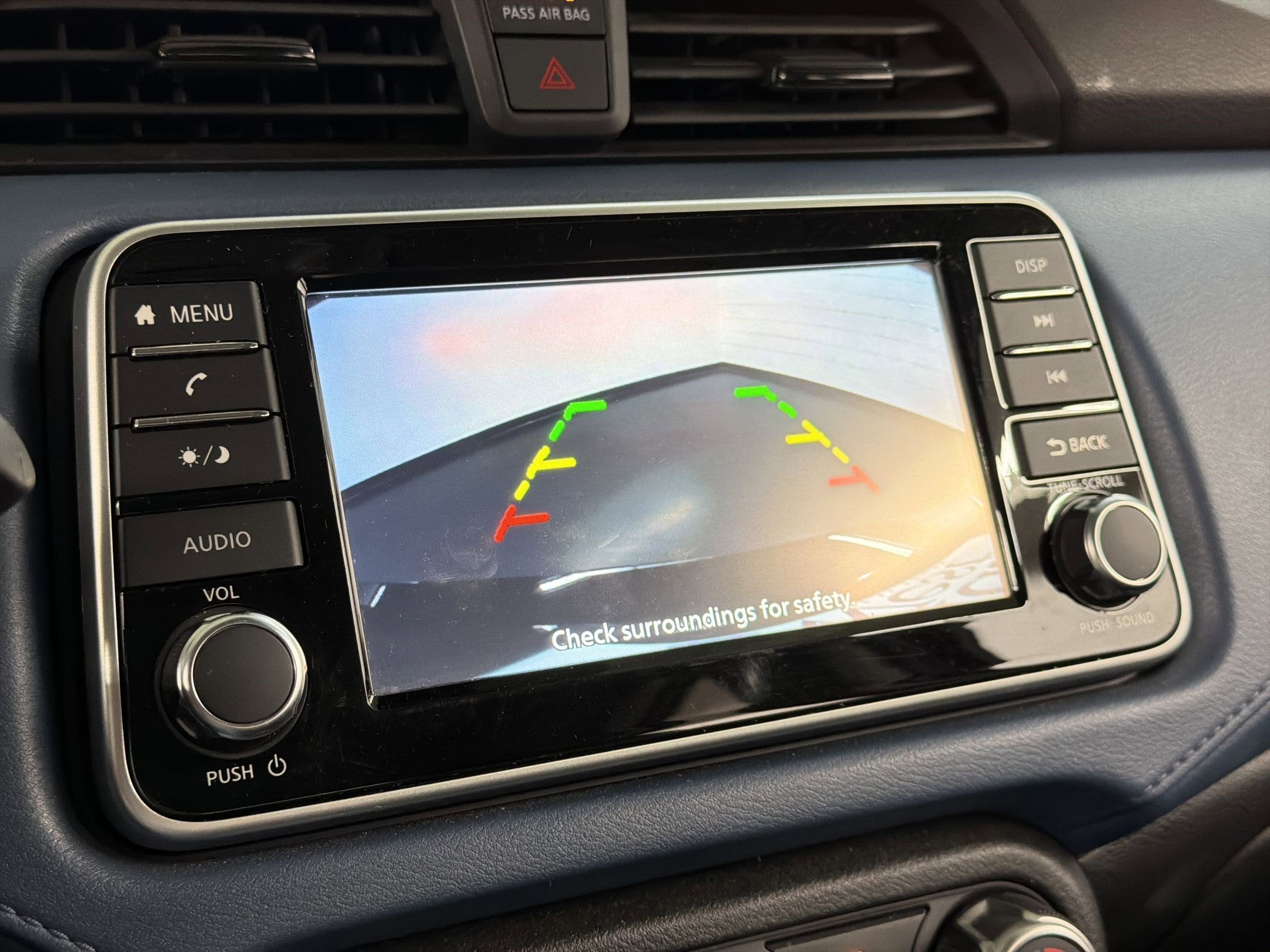 2025 Nissan Versa Sedan SV - Photo 23