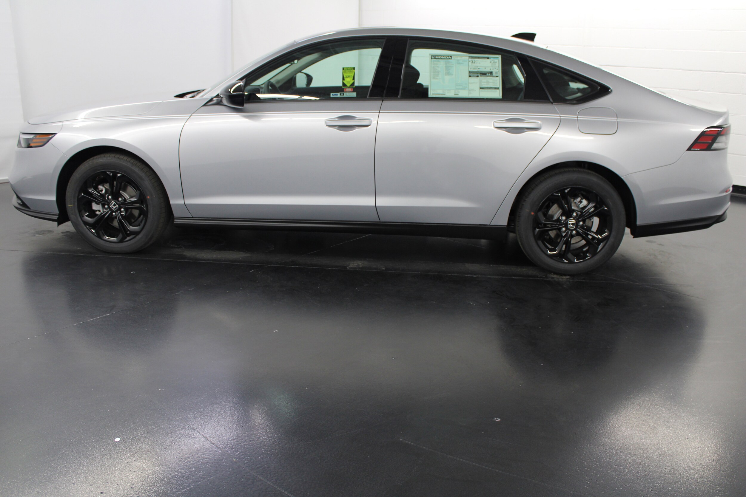 2025 Honda Accord SE photo 3
