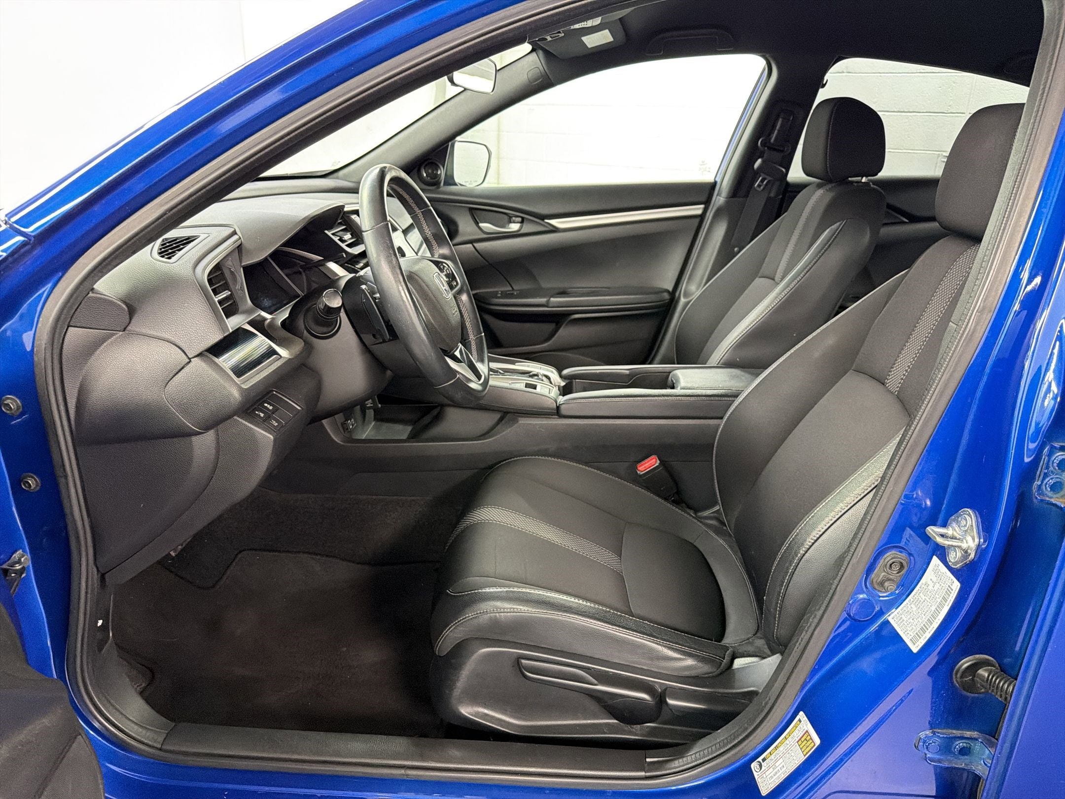 2020 Honda Civic Sport photo 4