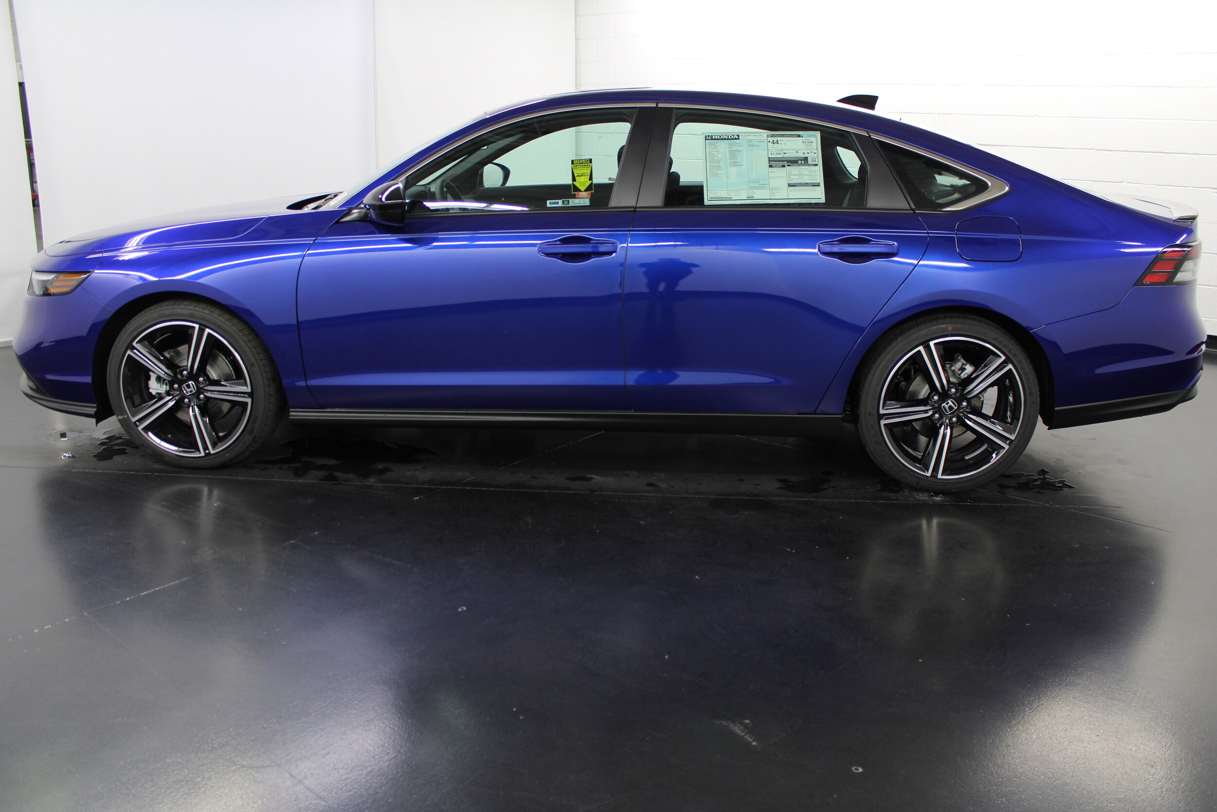 2025 Honda Accord Hybrid Sport photo 3