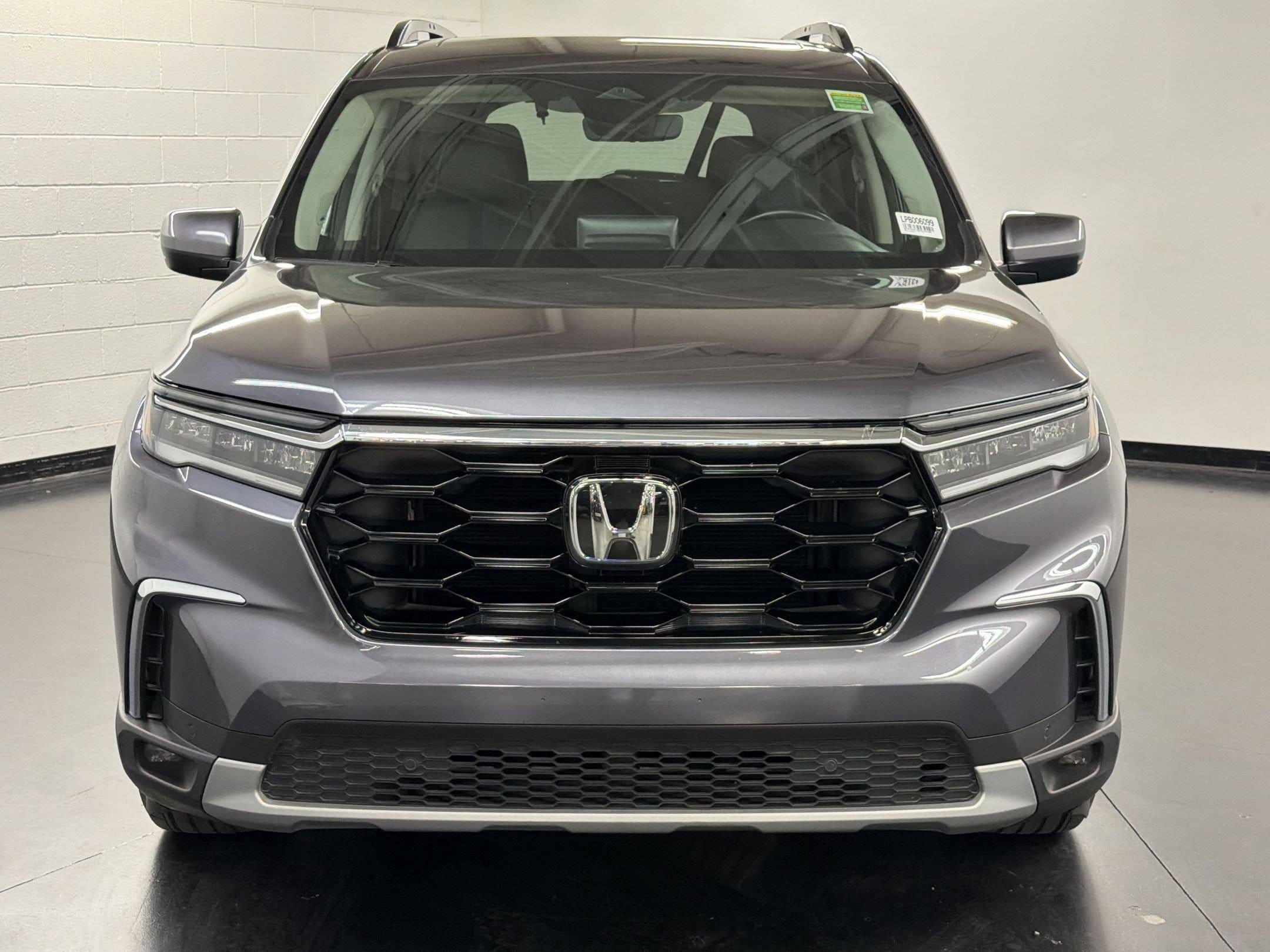 2023 Honda Pilot Touring photo 5