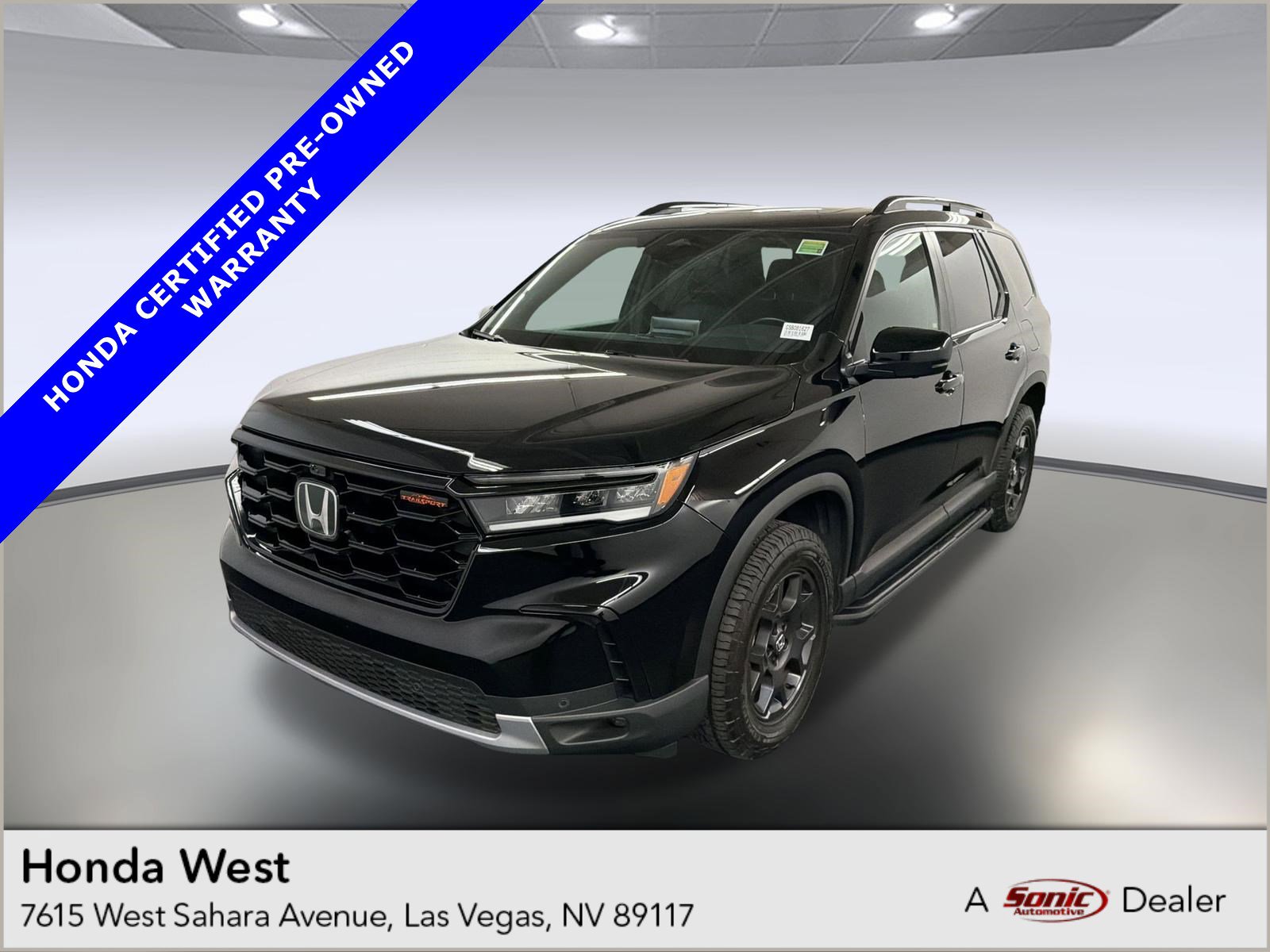 2025 Honda Pilot TrailSport AWD's photo
