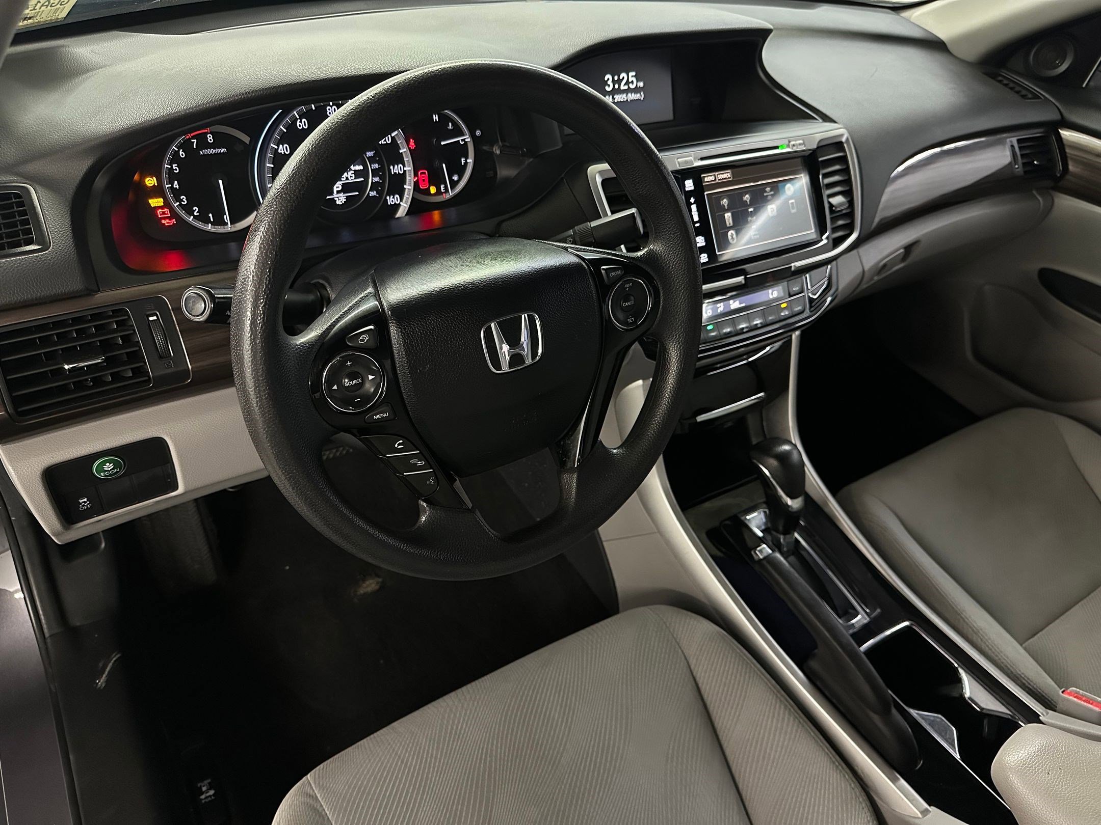 2016 Honda Accord EX photo 4