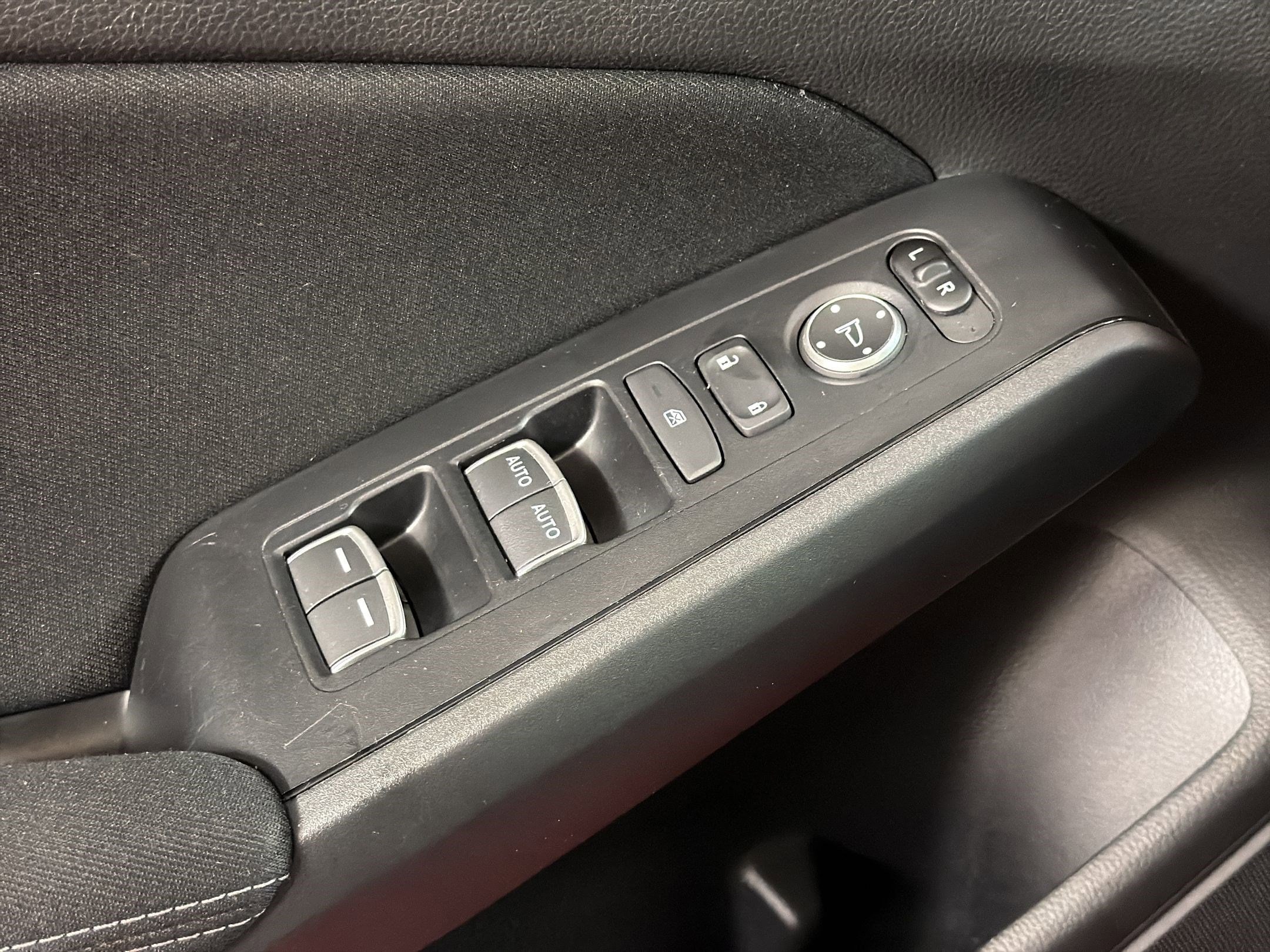 2023 Honda Civic Hatchback Sport - Photo 13