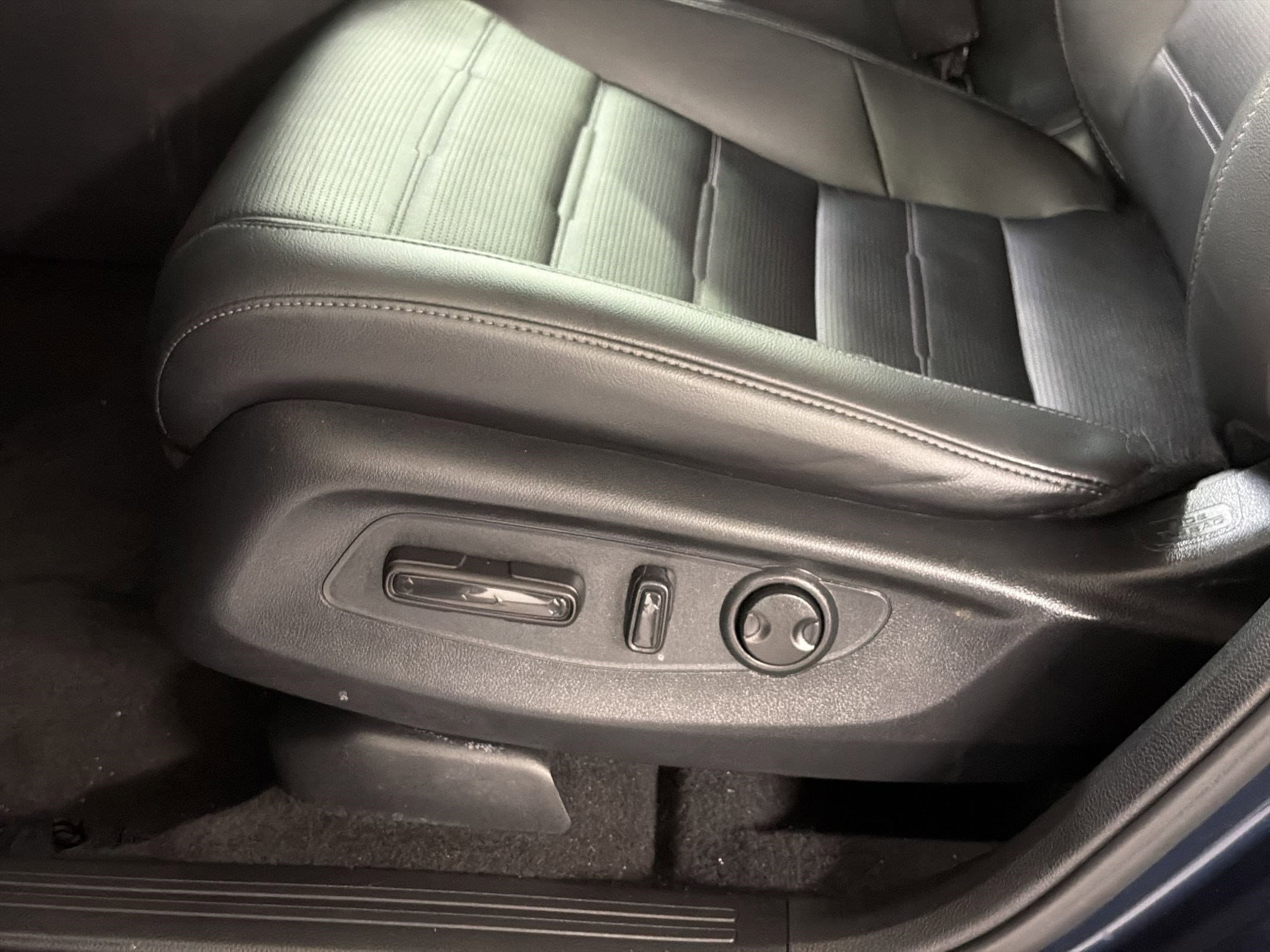 2024 Honda CR-V EX-L - Photo 14