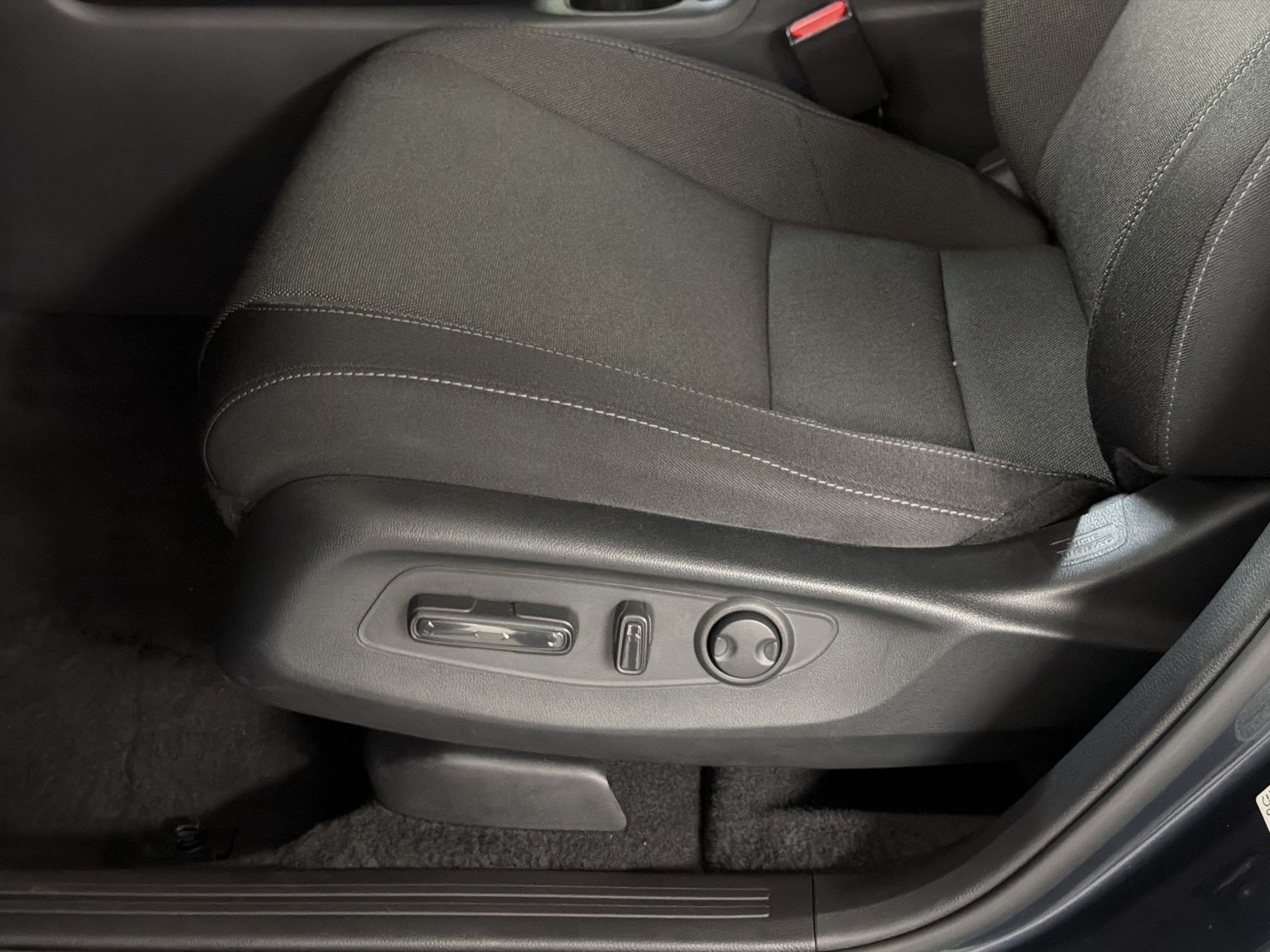 2025 Honda CR-V EX - Photo 14