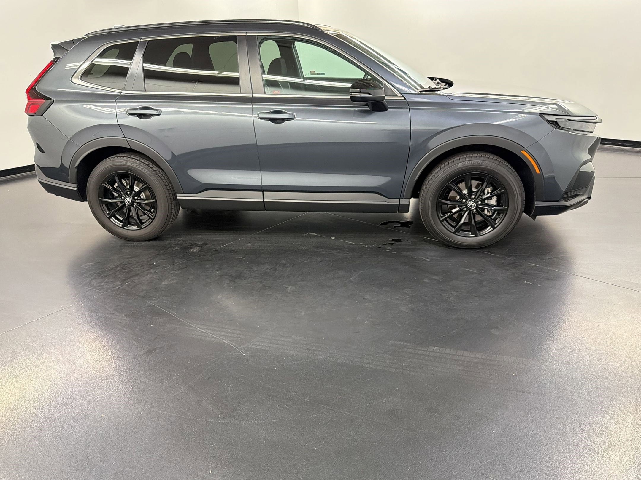 2025 Honda CR-V Hybrid Sport photo 3