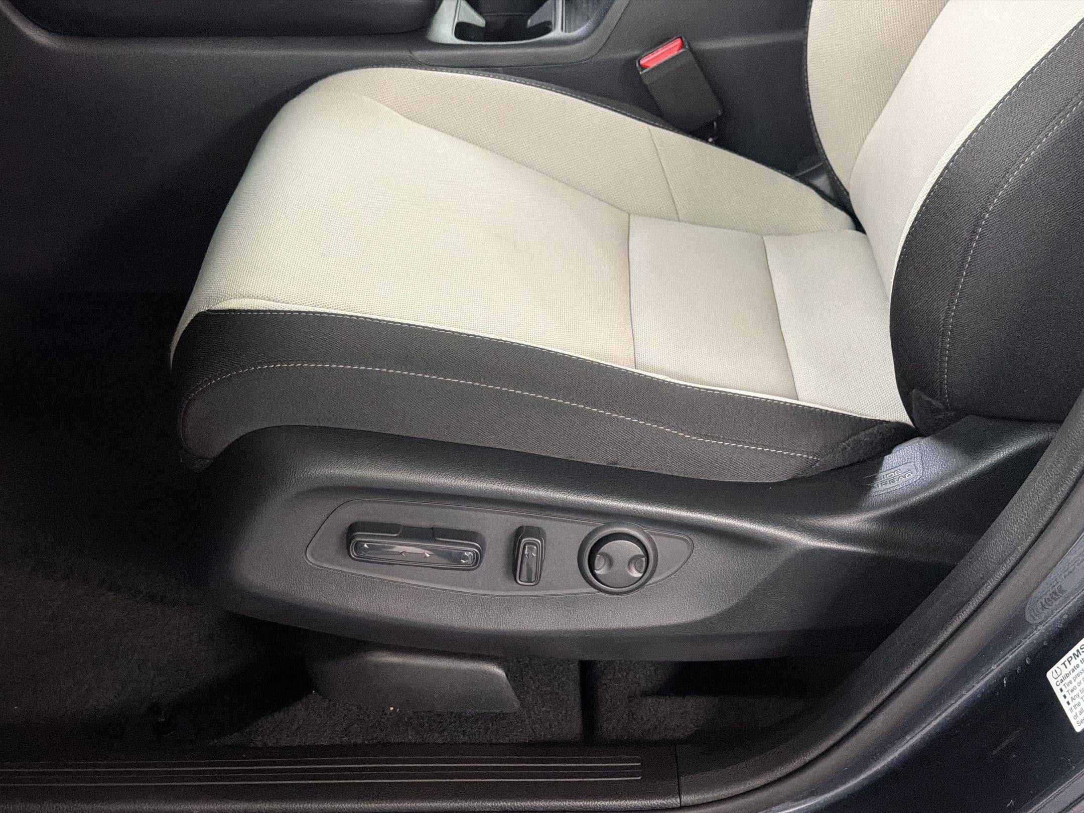 2026 Honda CR-V EX - Photo 16