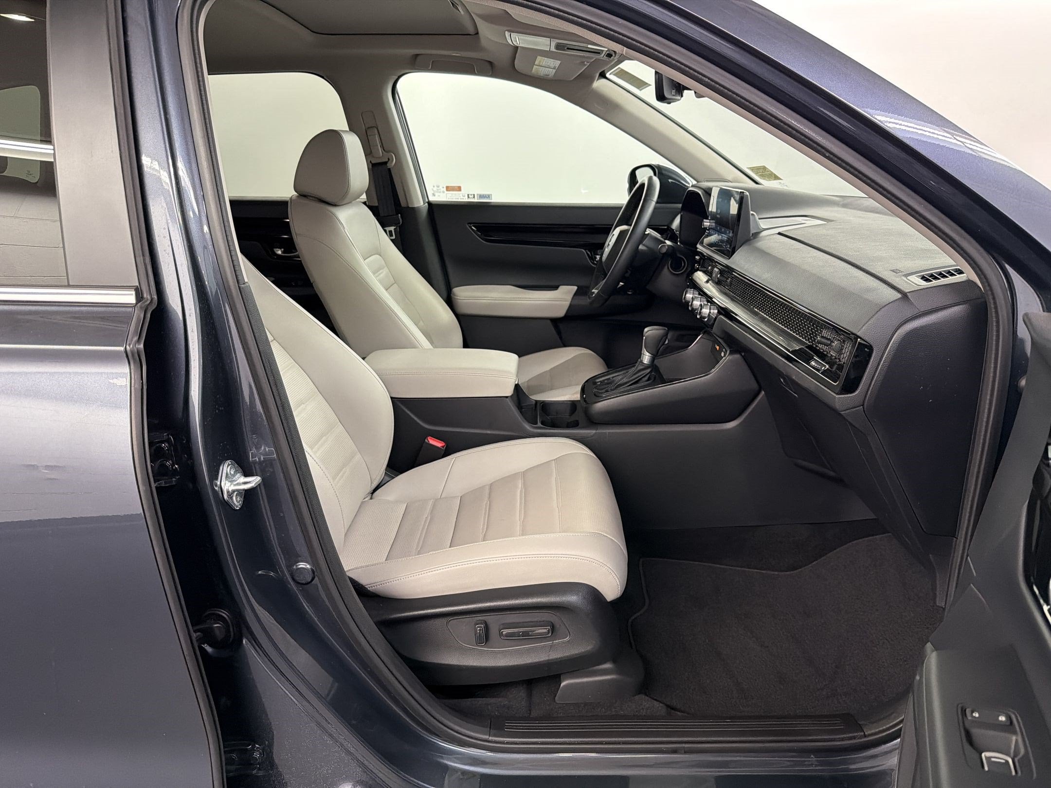 2025 Honda CR-V EX-L - Photo 30