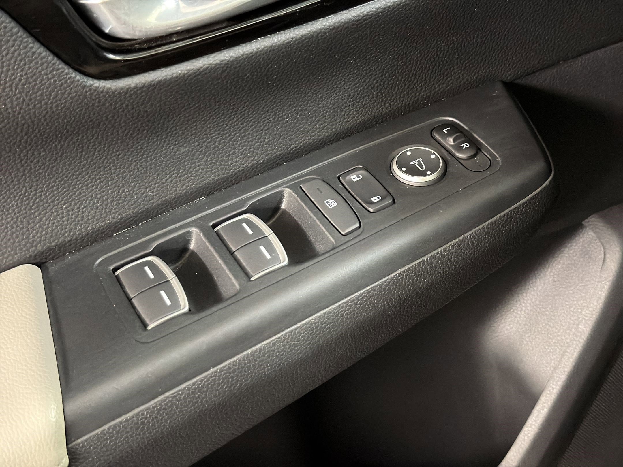 2023 Honda CR-V EX-L - Photo 13