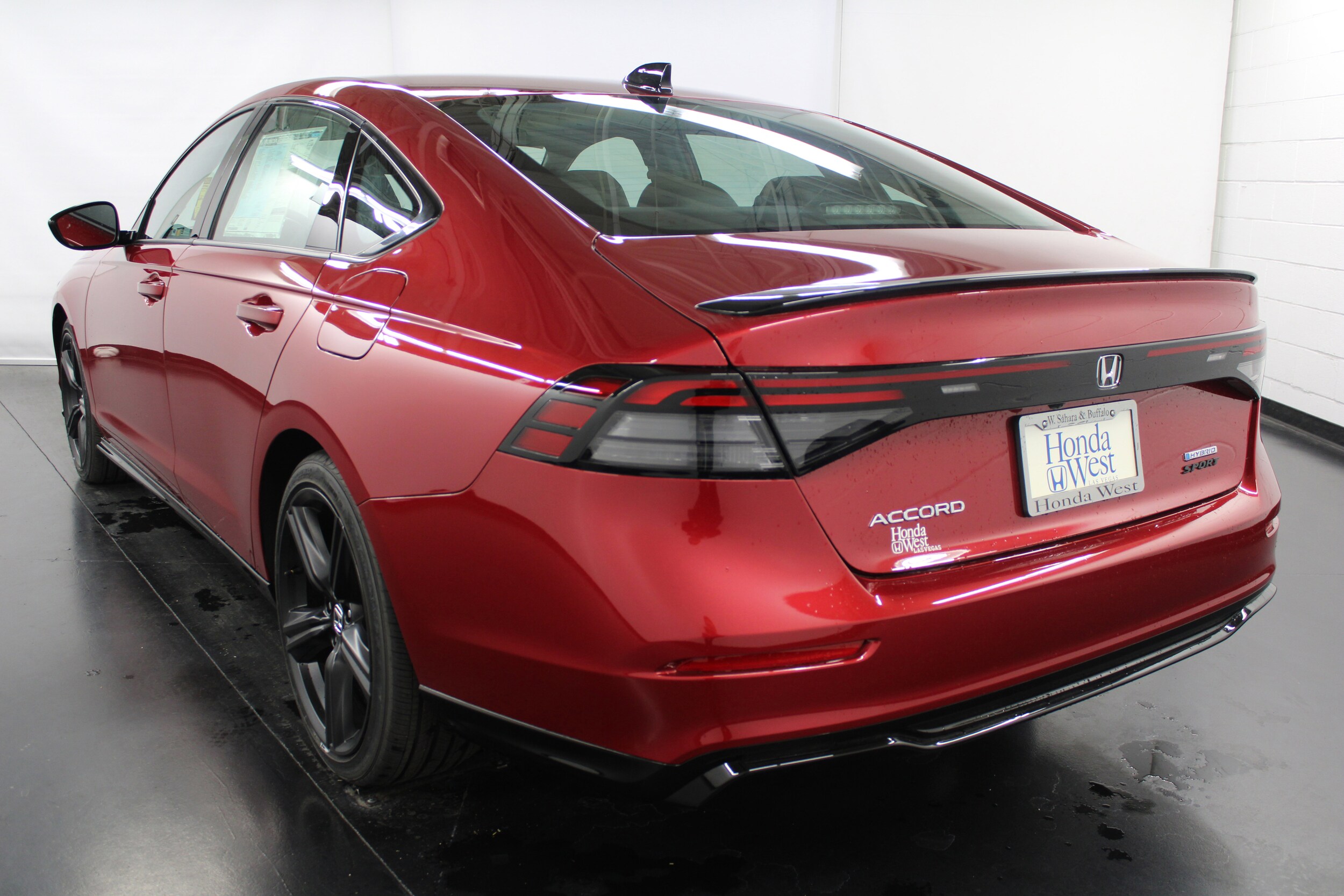 2025 Honda Accord Hybrid Sport-L photo 4