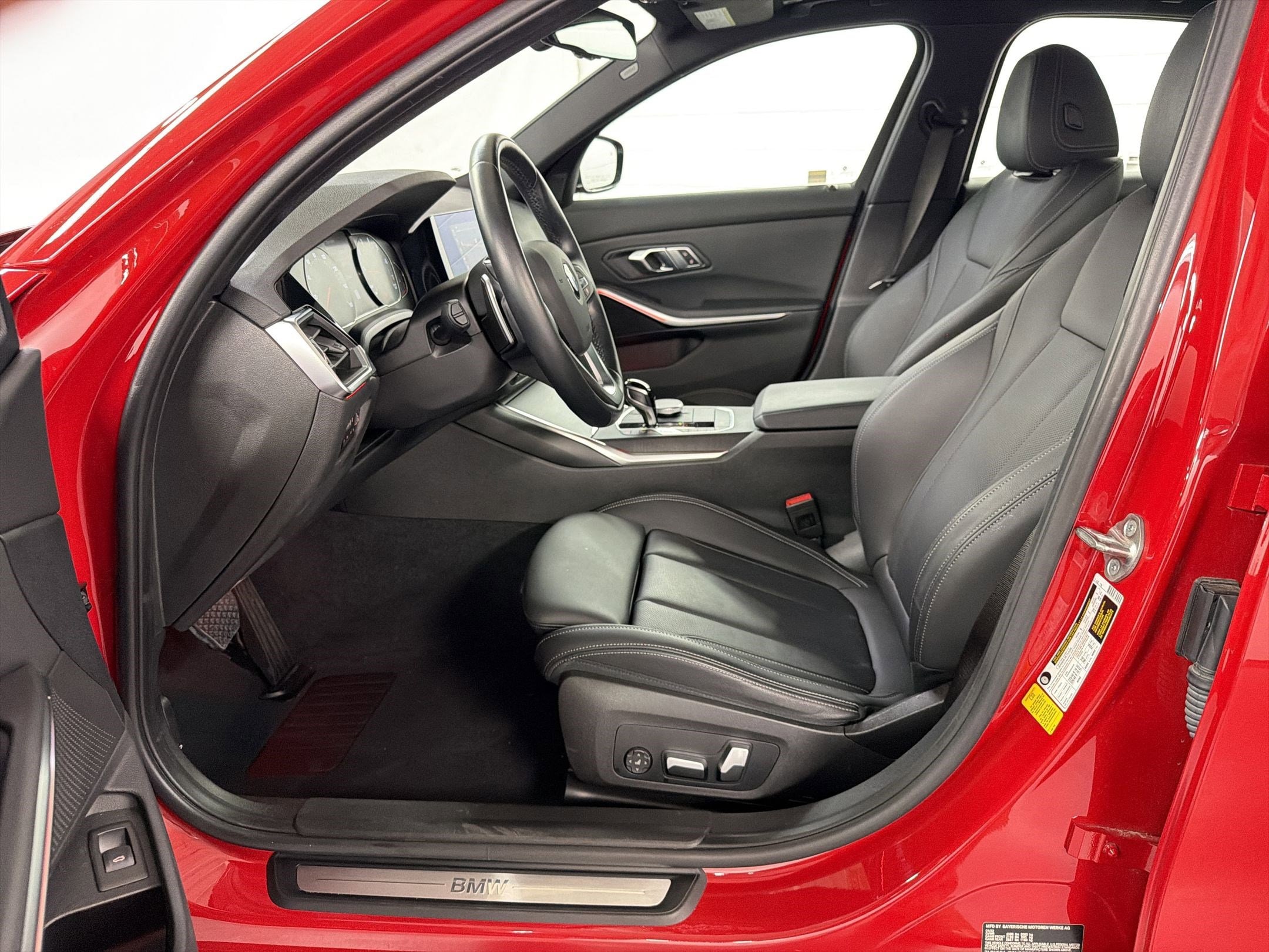 2022 BMW 330i 330i photo 4