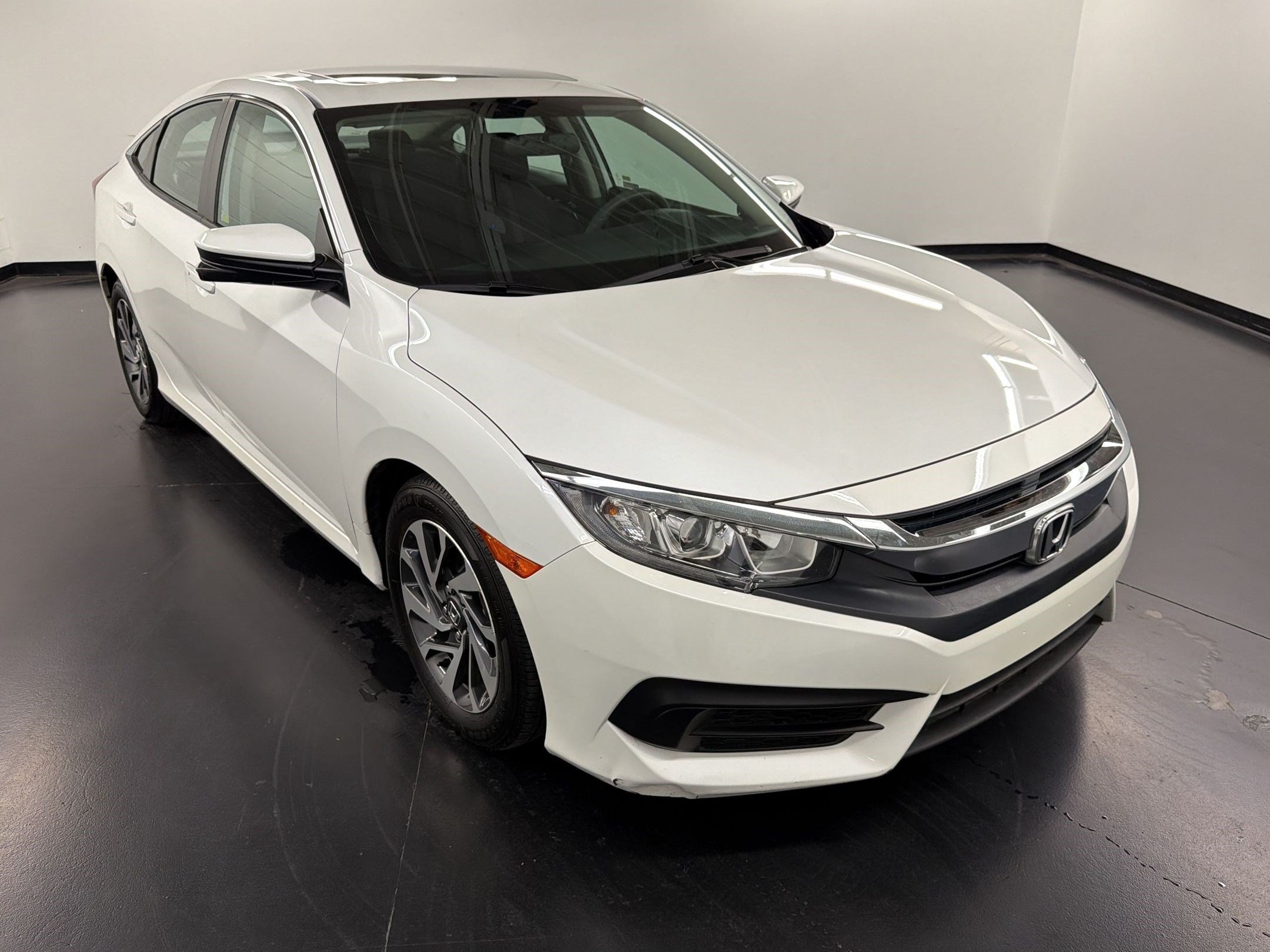2018 Honda Civic EX - Photo 7