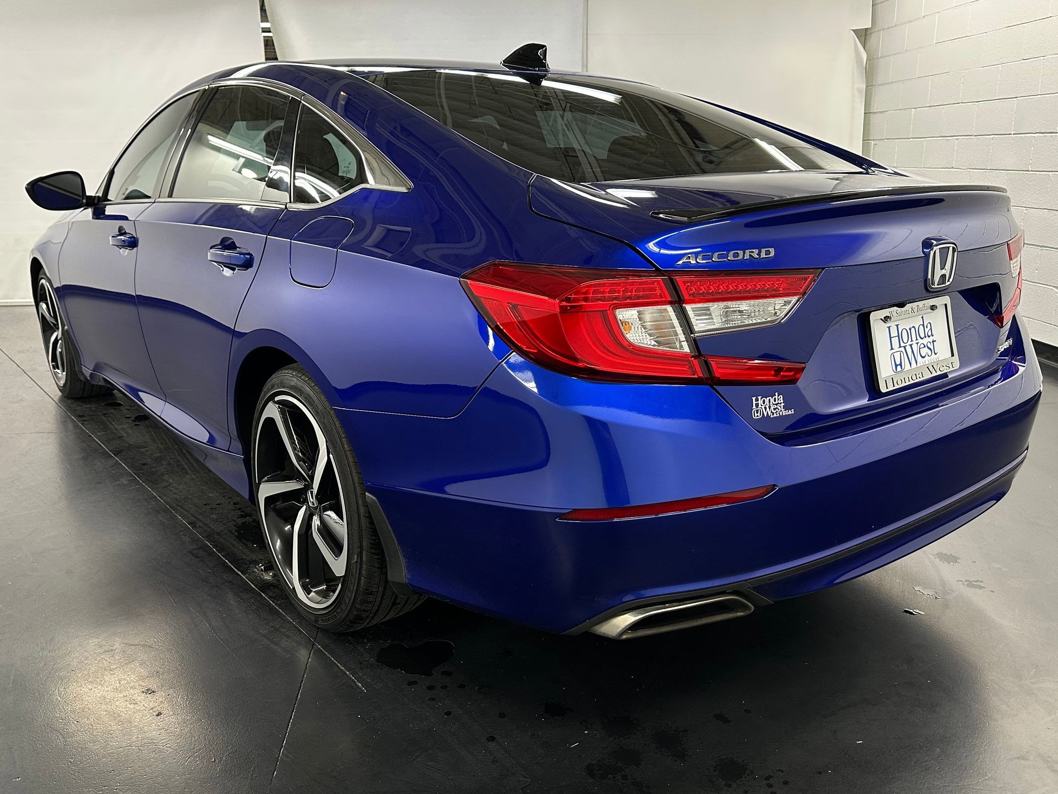 2022 Honda Accord Sport photo 3