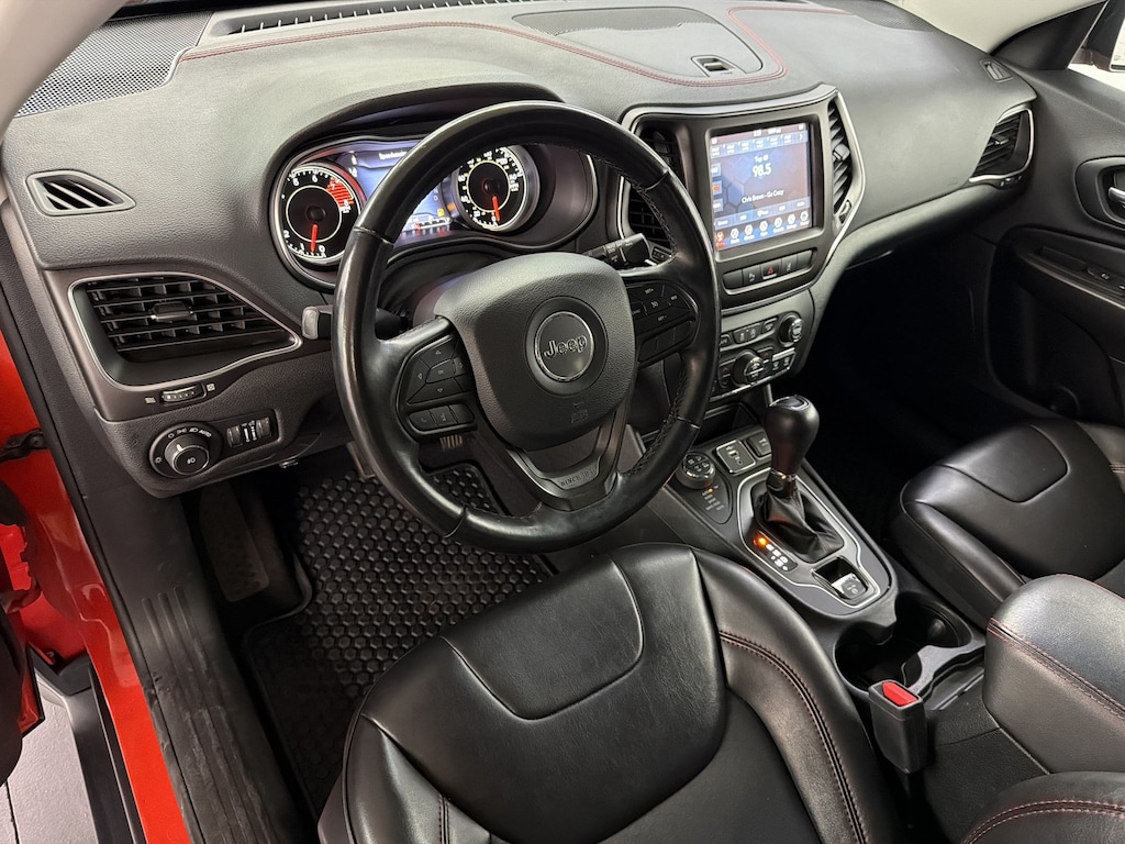 Used 2021 Jeep Cherokee Trailhawk SUV