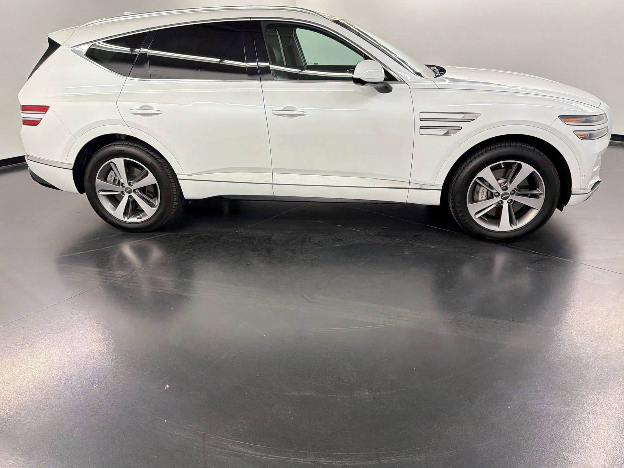 2024 Genesis GV80 3.5T AWD photo 3