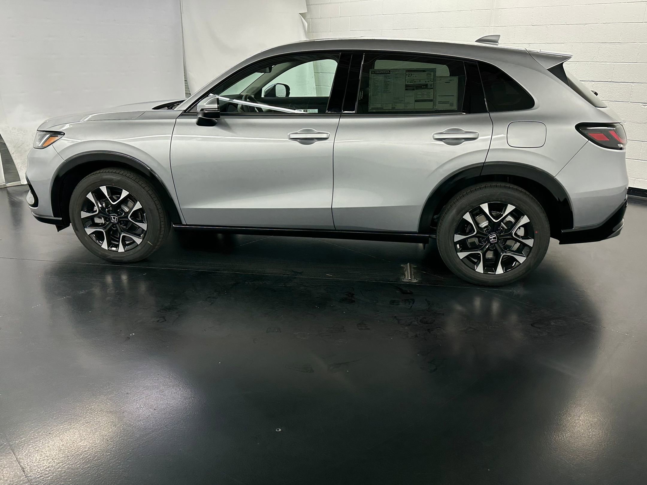 2026 Honda HR-V EX-L photo 2