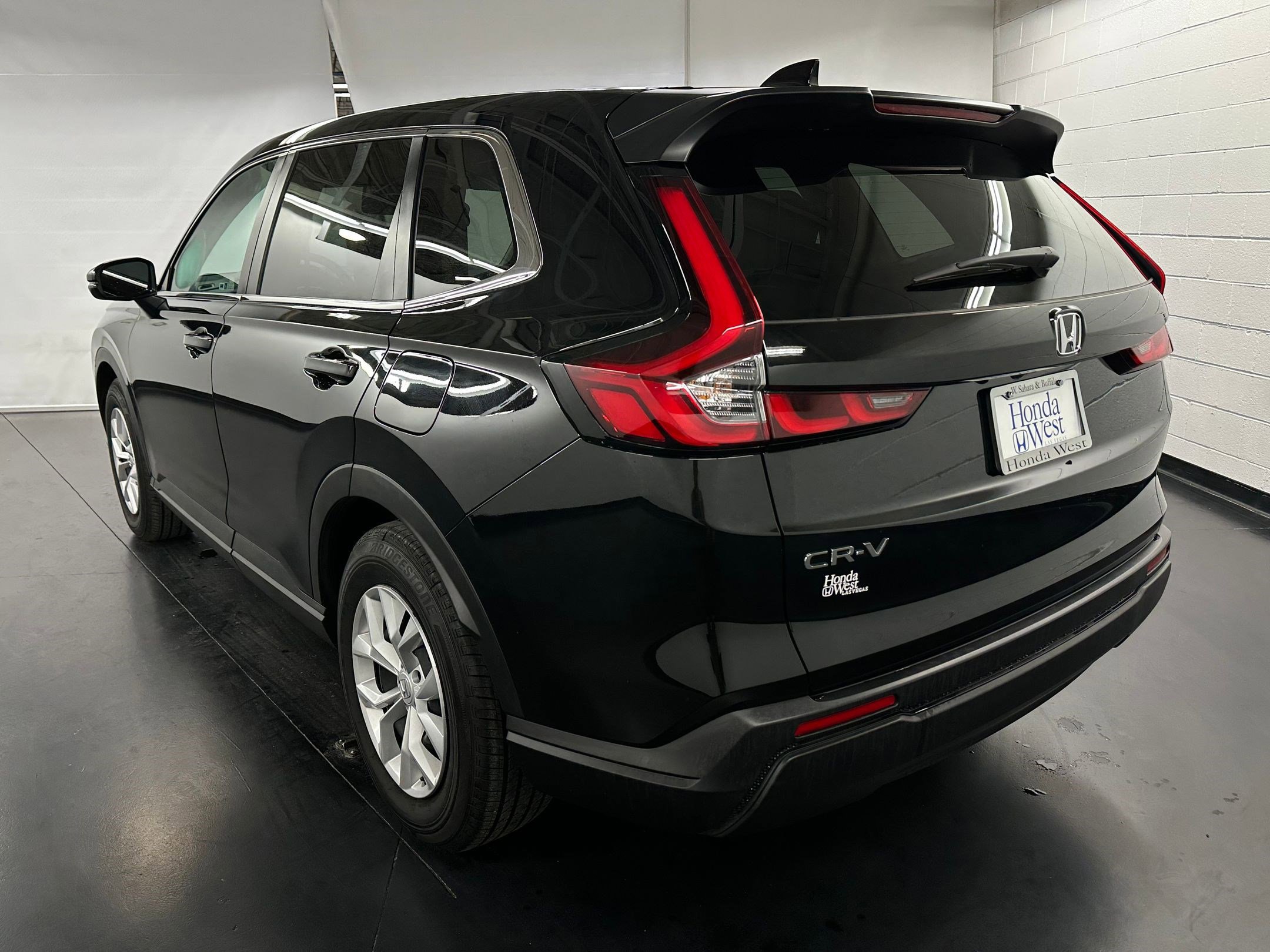 2025 Honda CR-V LX photo 3