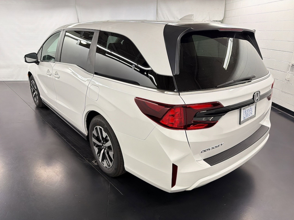 New 2026 Honda Odyssey EX-L Van Passenger