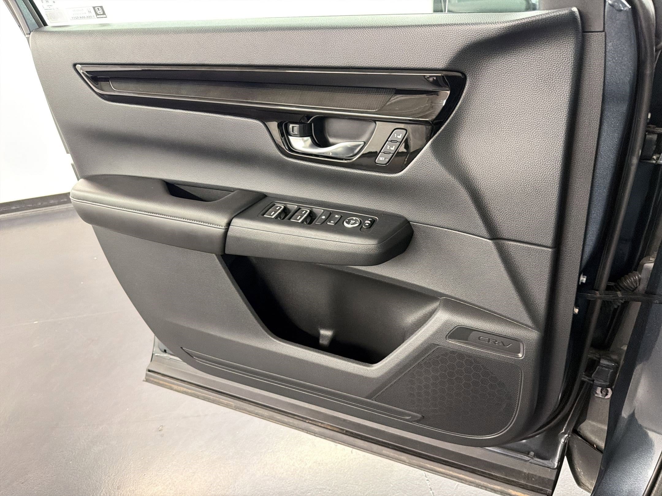 2025 Honda CR-V EX-L - Photo 21