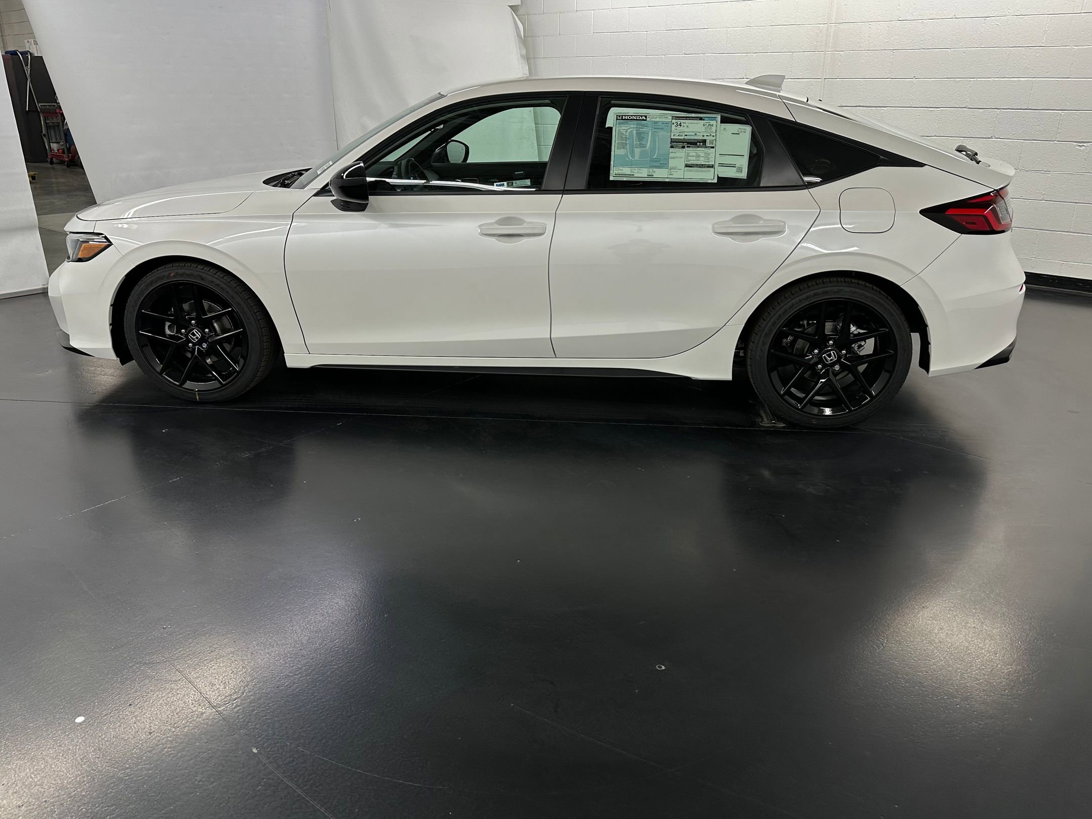 2026 Honda Civic Sport Hatchback photo 2