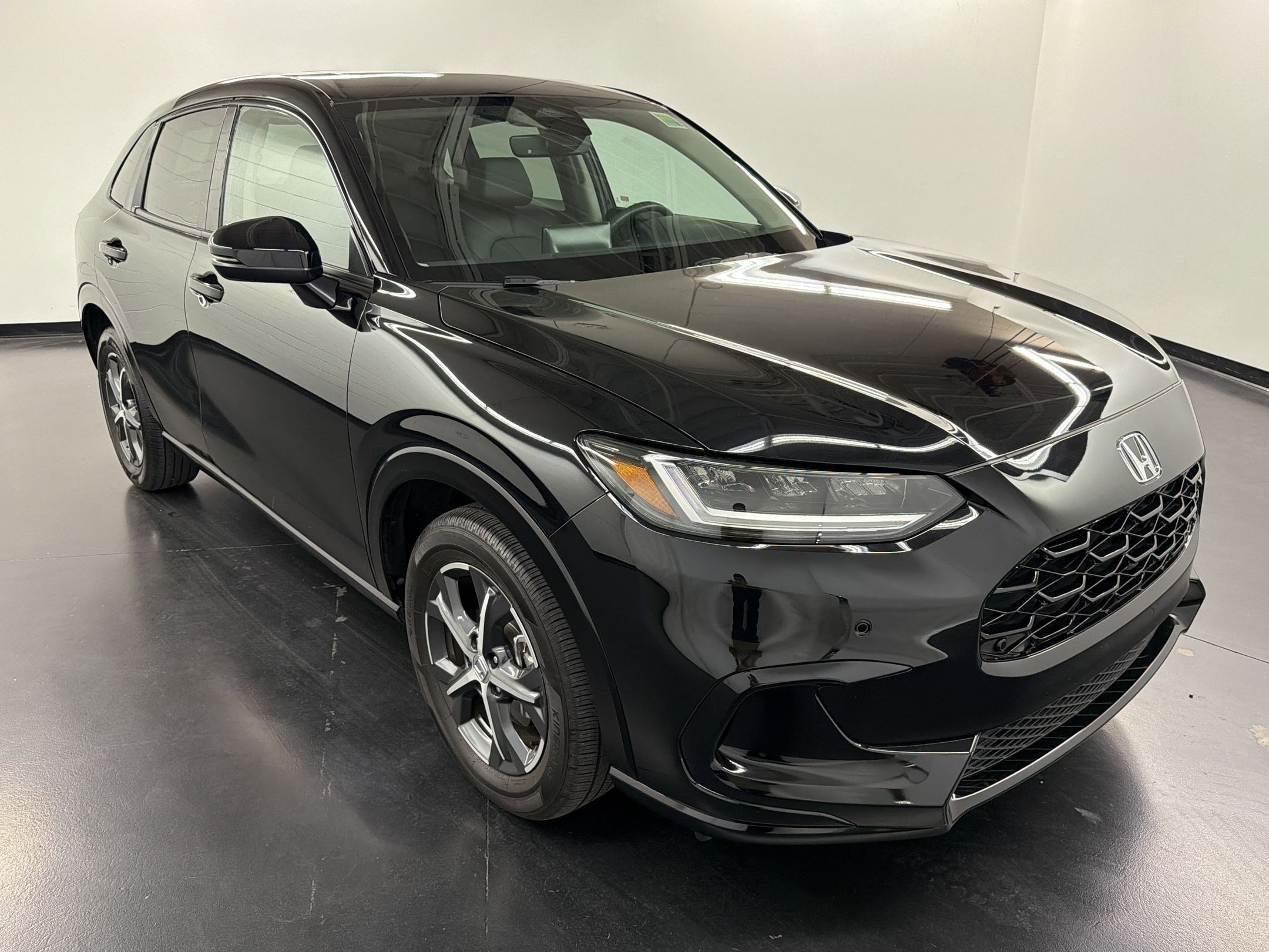 2025 Honda HR-V EX-L photo 6