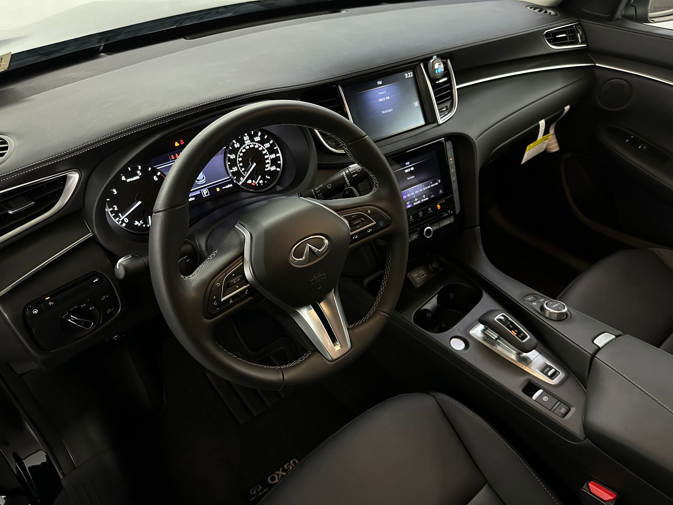 2025 Infiniti QX50 PURE photo 4