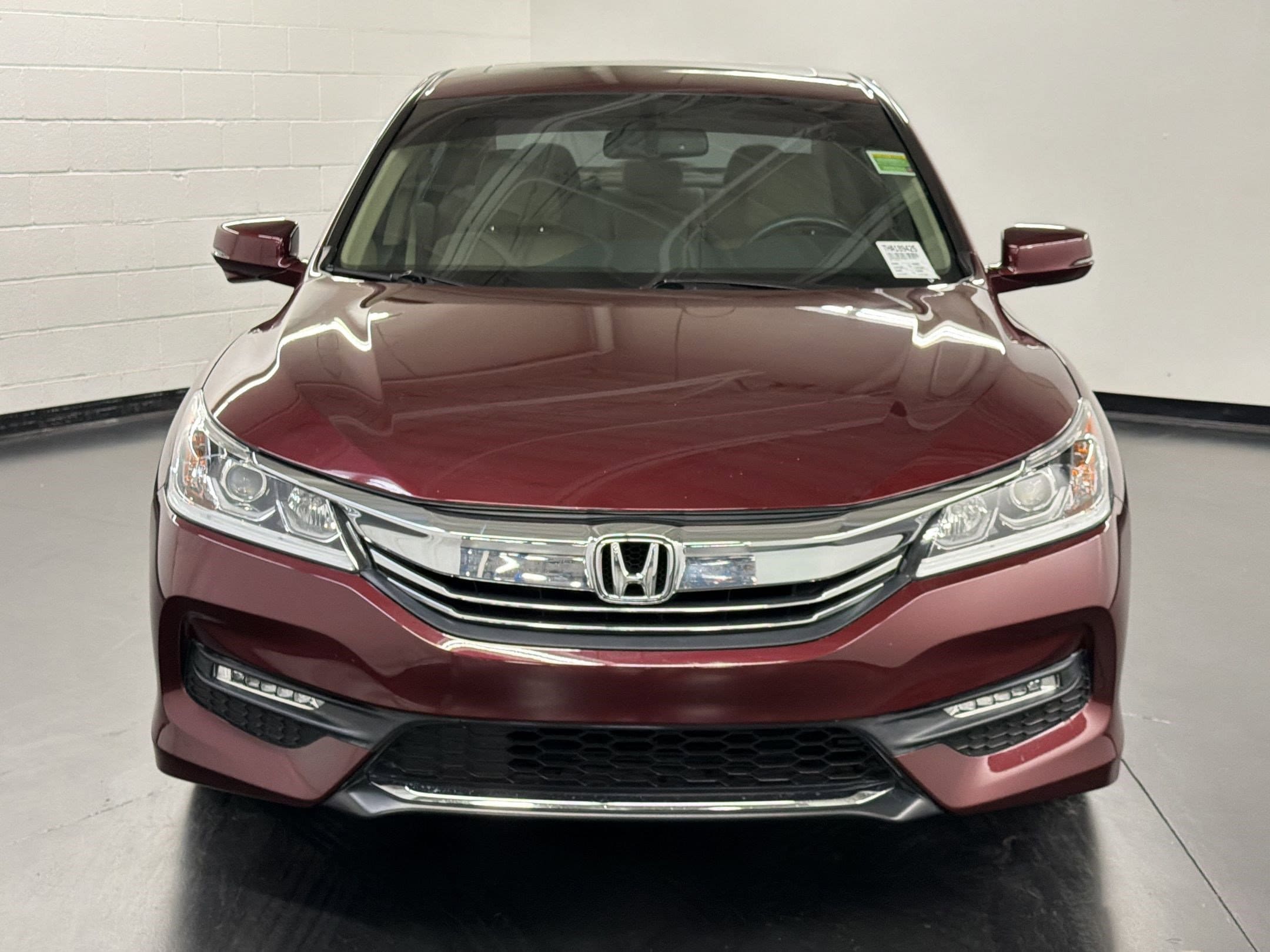 2017 Honda Accord EX-L photo 5