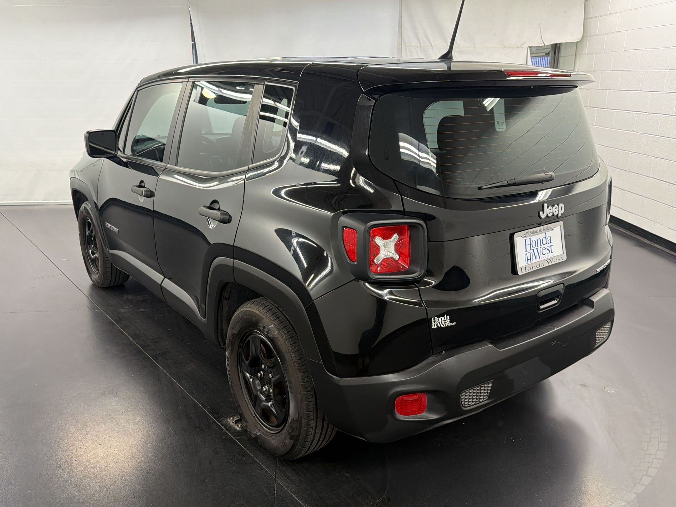 Renegade Sport SUV