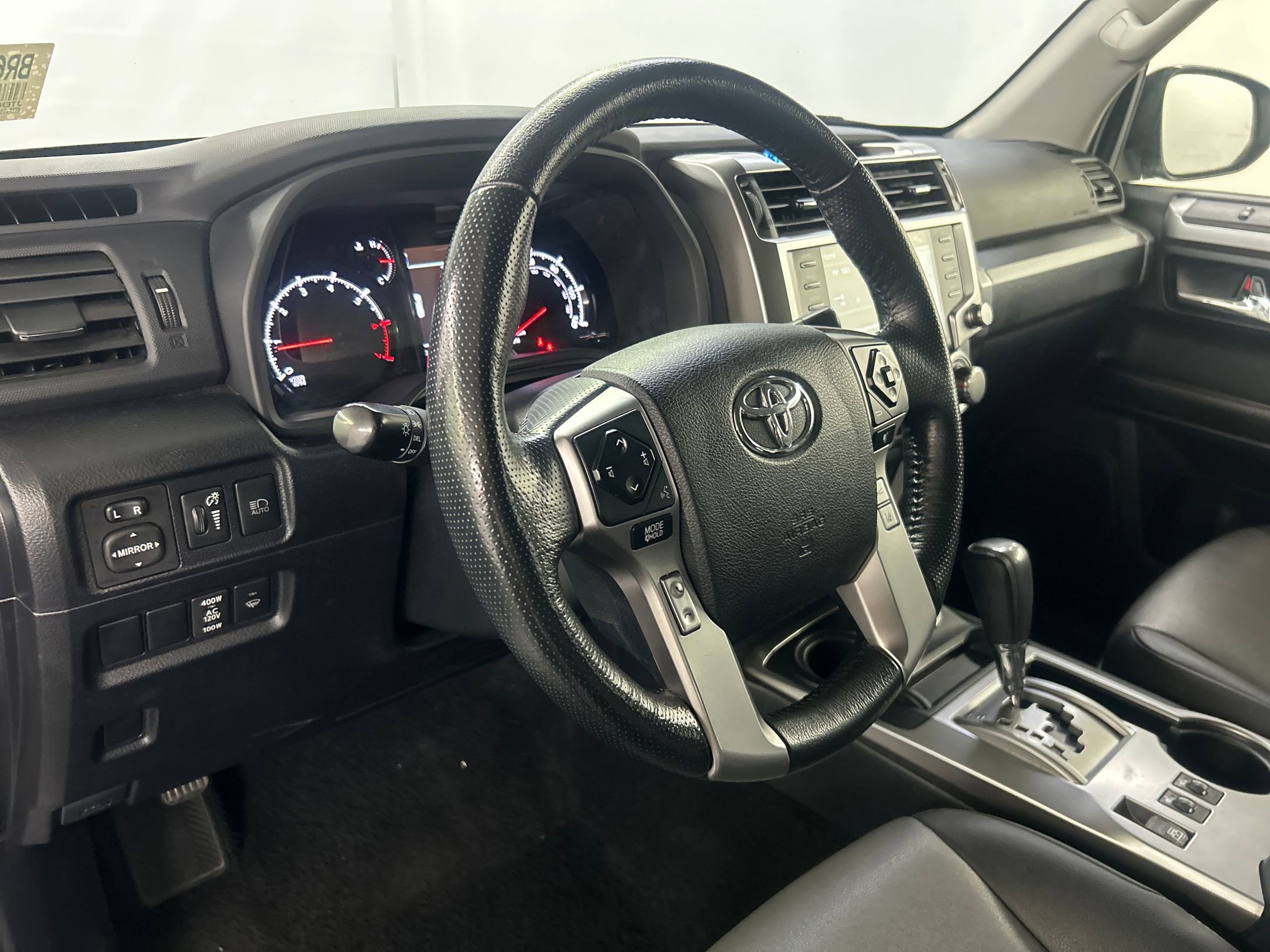 2024 Toyota 4Runner SR5 Premium photo 3