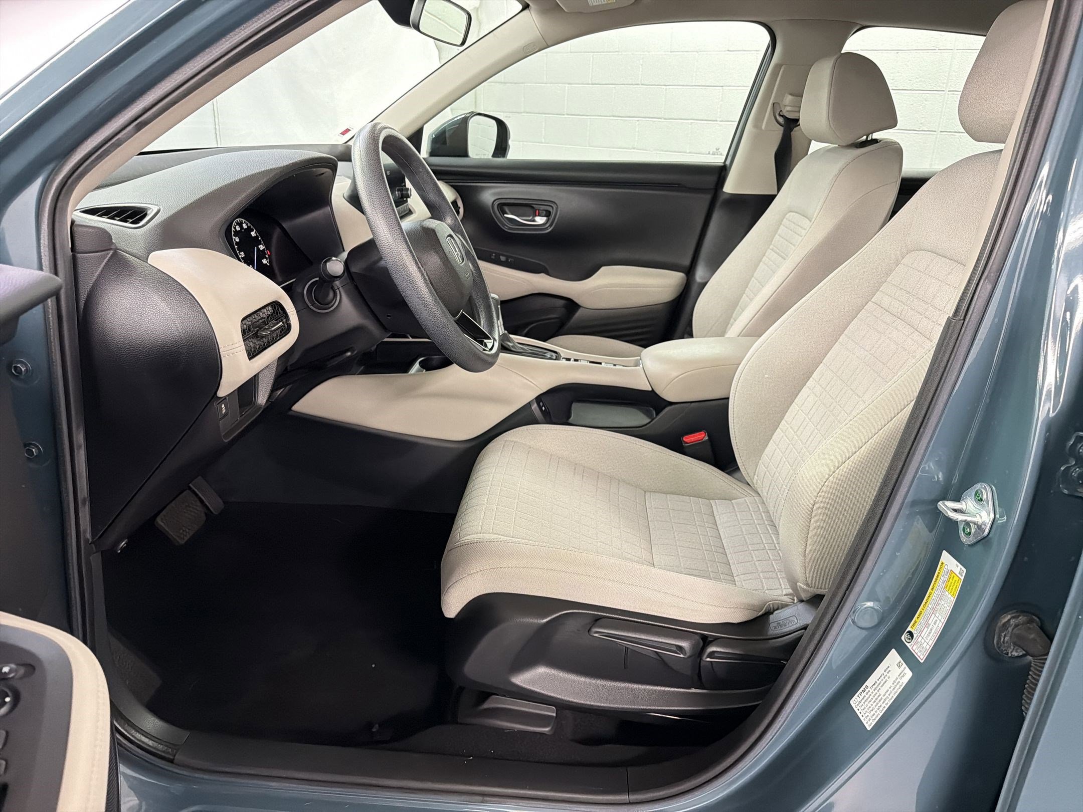 2024 Honda HR-V LX photo 4