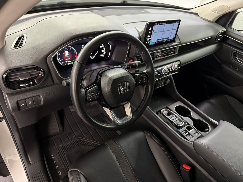Certified 2025 Honda Pilot Touring SUV