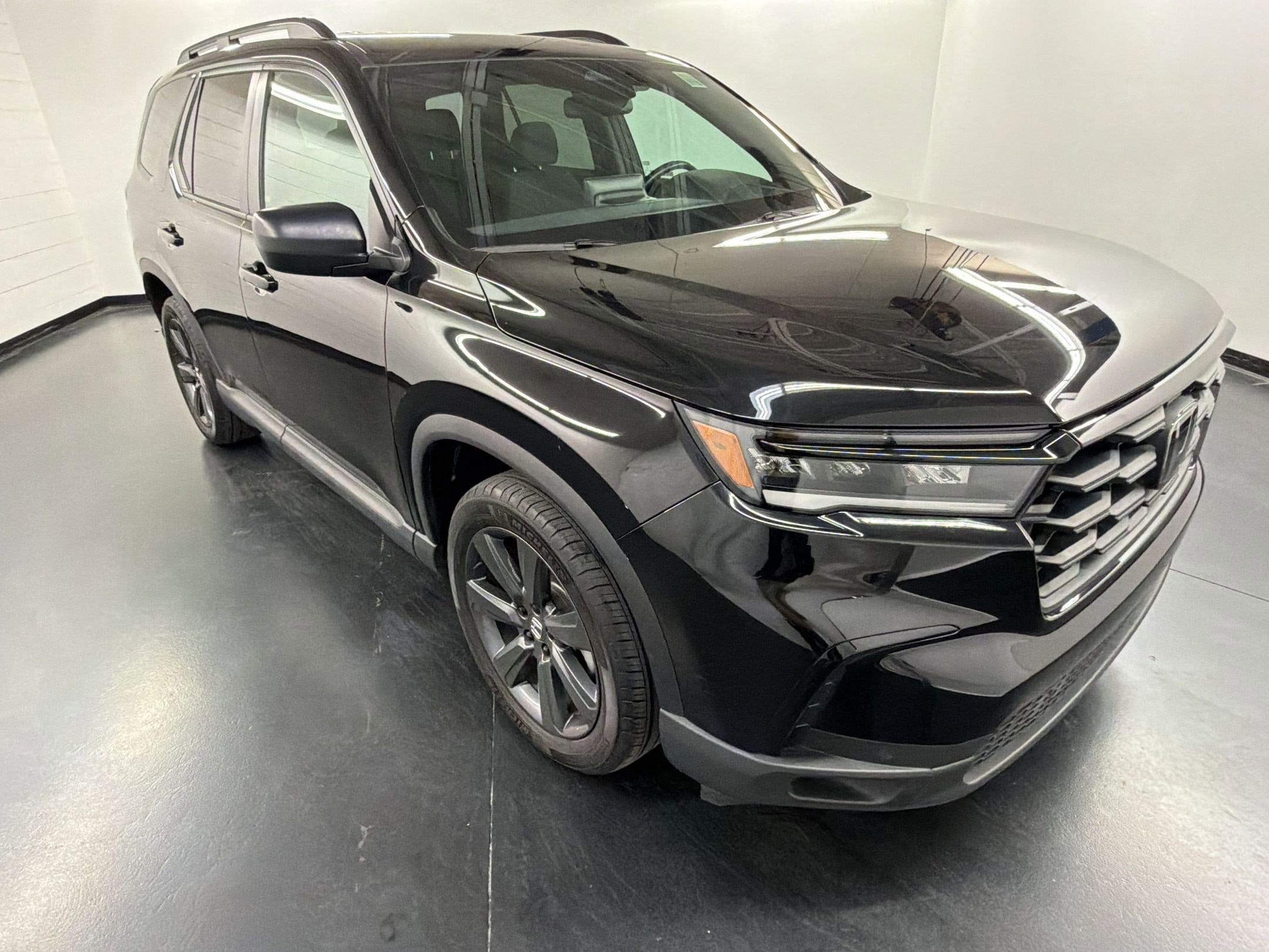 2023 Honda Pilot Sport photo 6