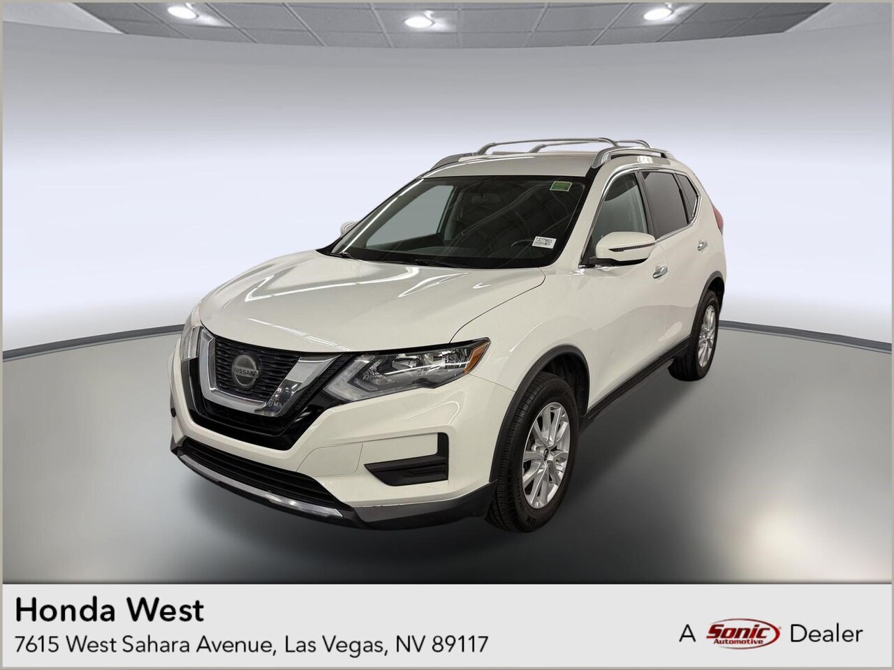 2018 Nissan Rogue SV — photo 1 of 1
