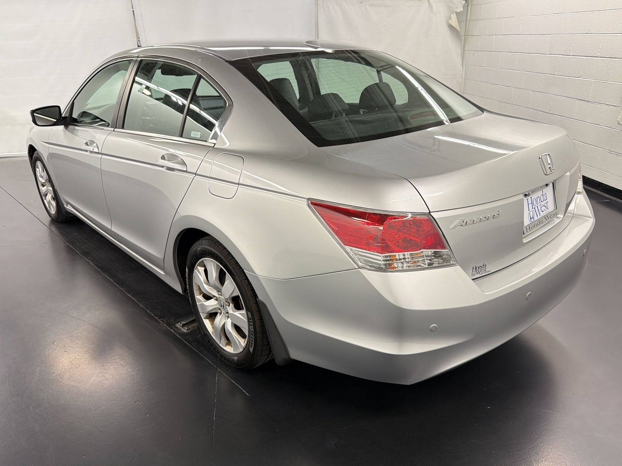 2009 Honda Accord EX-L photo 2