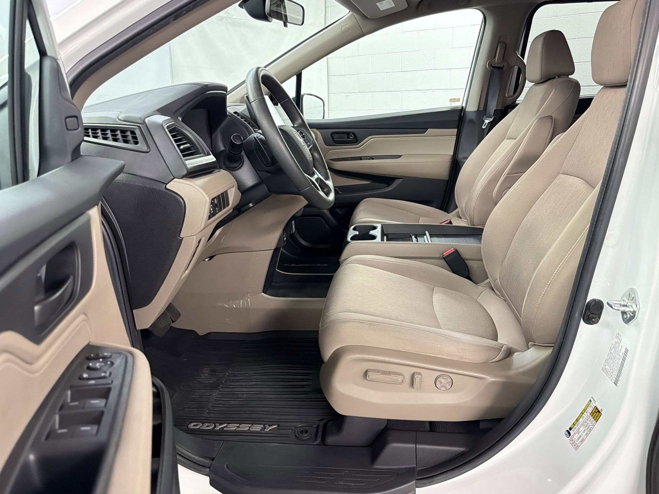 2022 Honda Odyssey EX photo 4