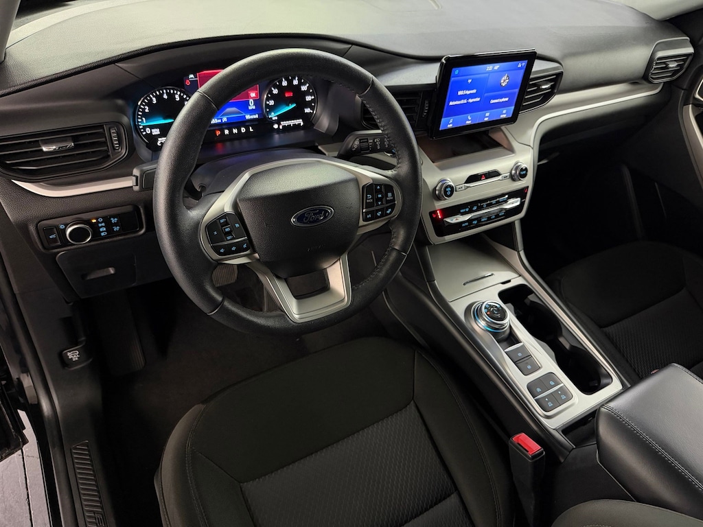Used 2024 Ford Explorer XLT SUV