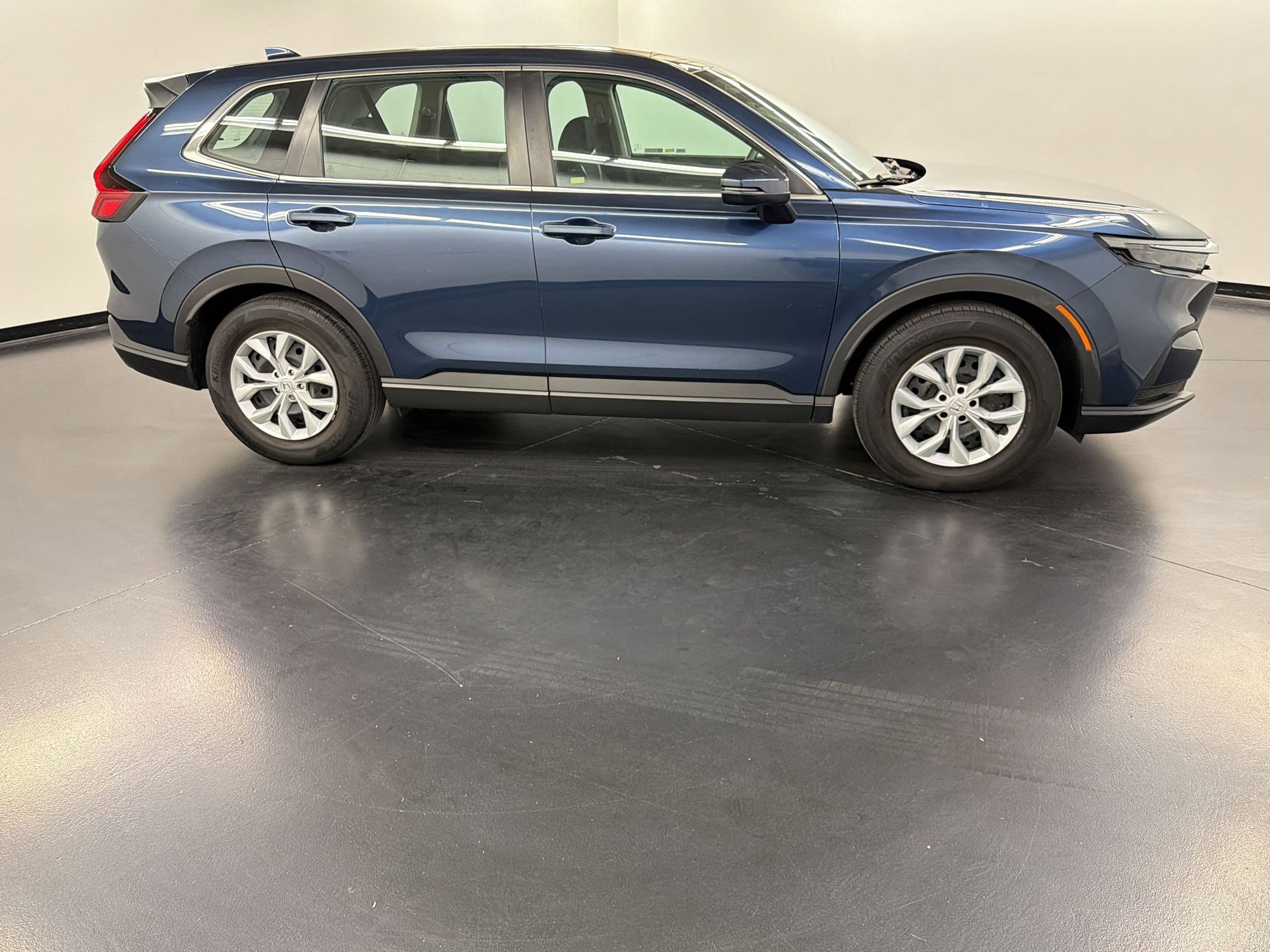 2024 Honda CR-V LX photo 3