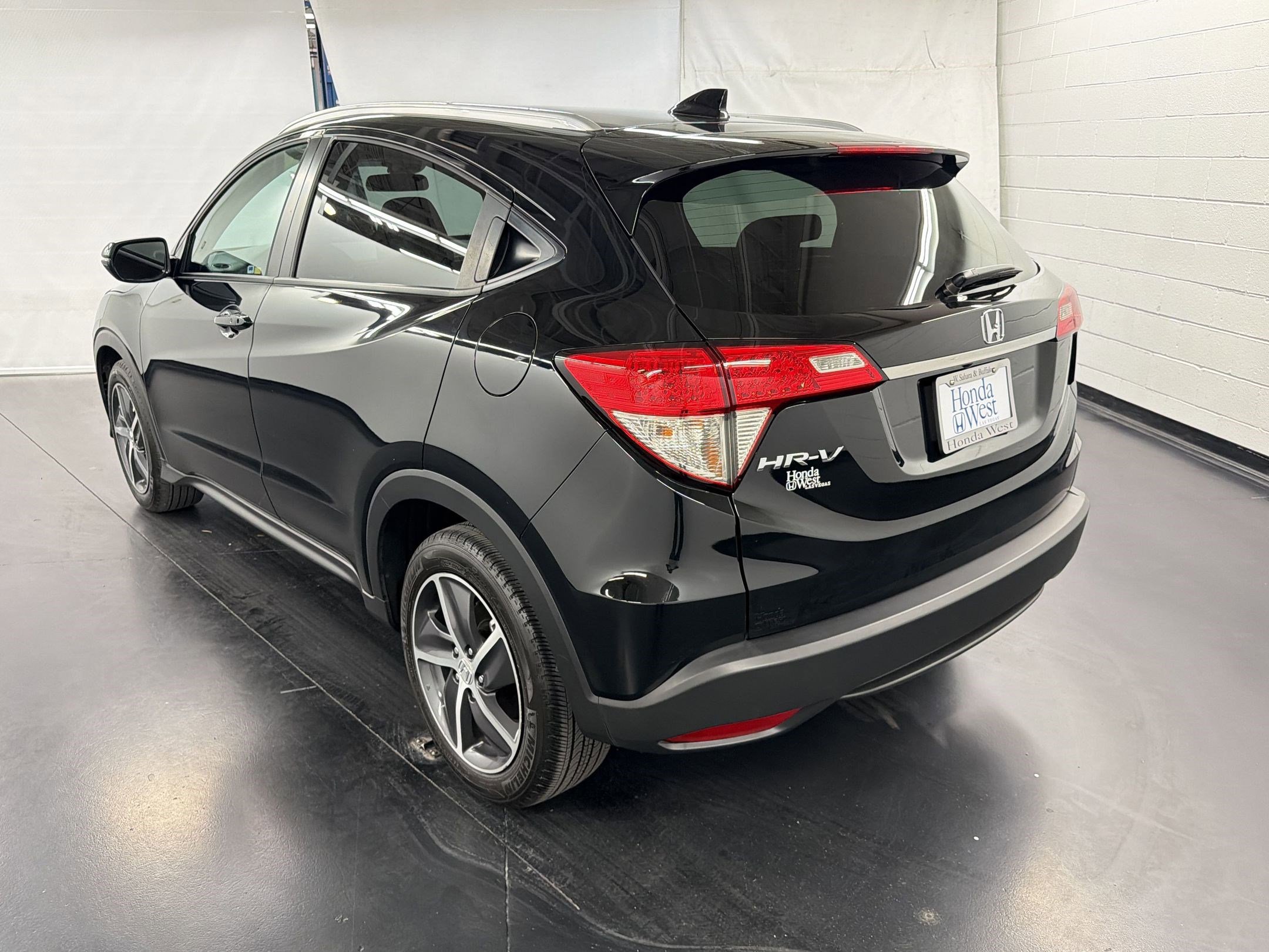 2021 Honda HR-V EX photo 2