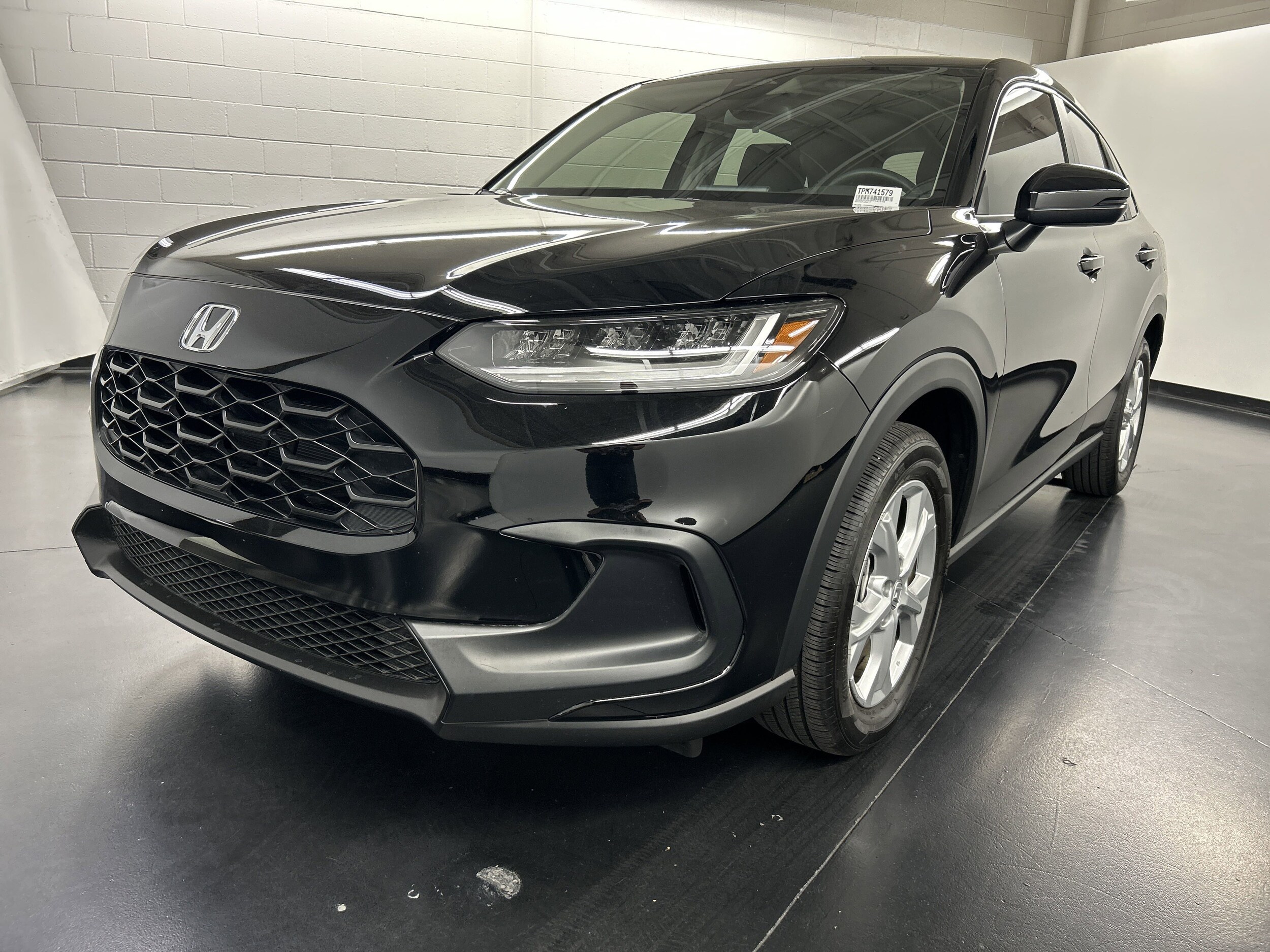 2023 Honda HR-V LX photo 3