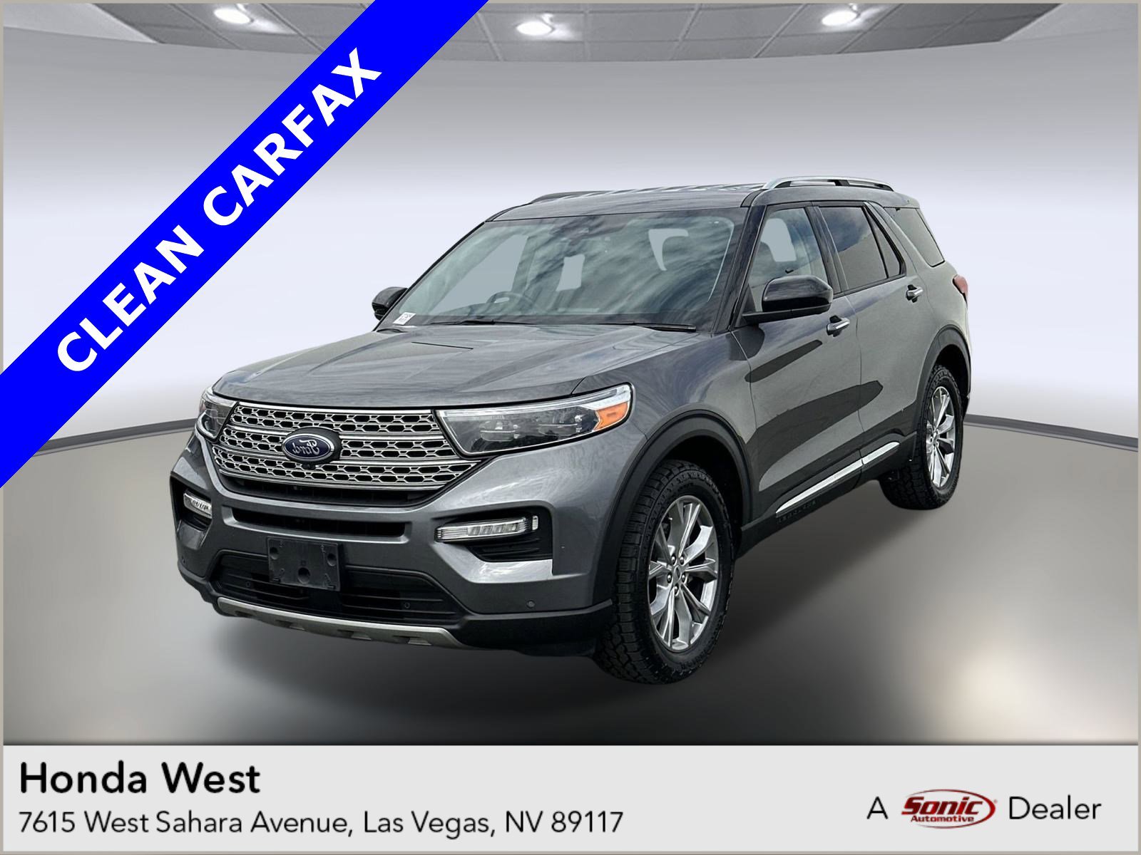 2023 Ford Explorer Limited's photo