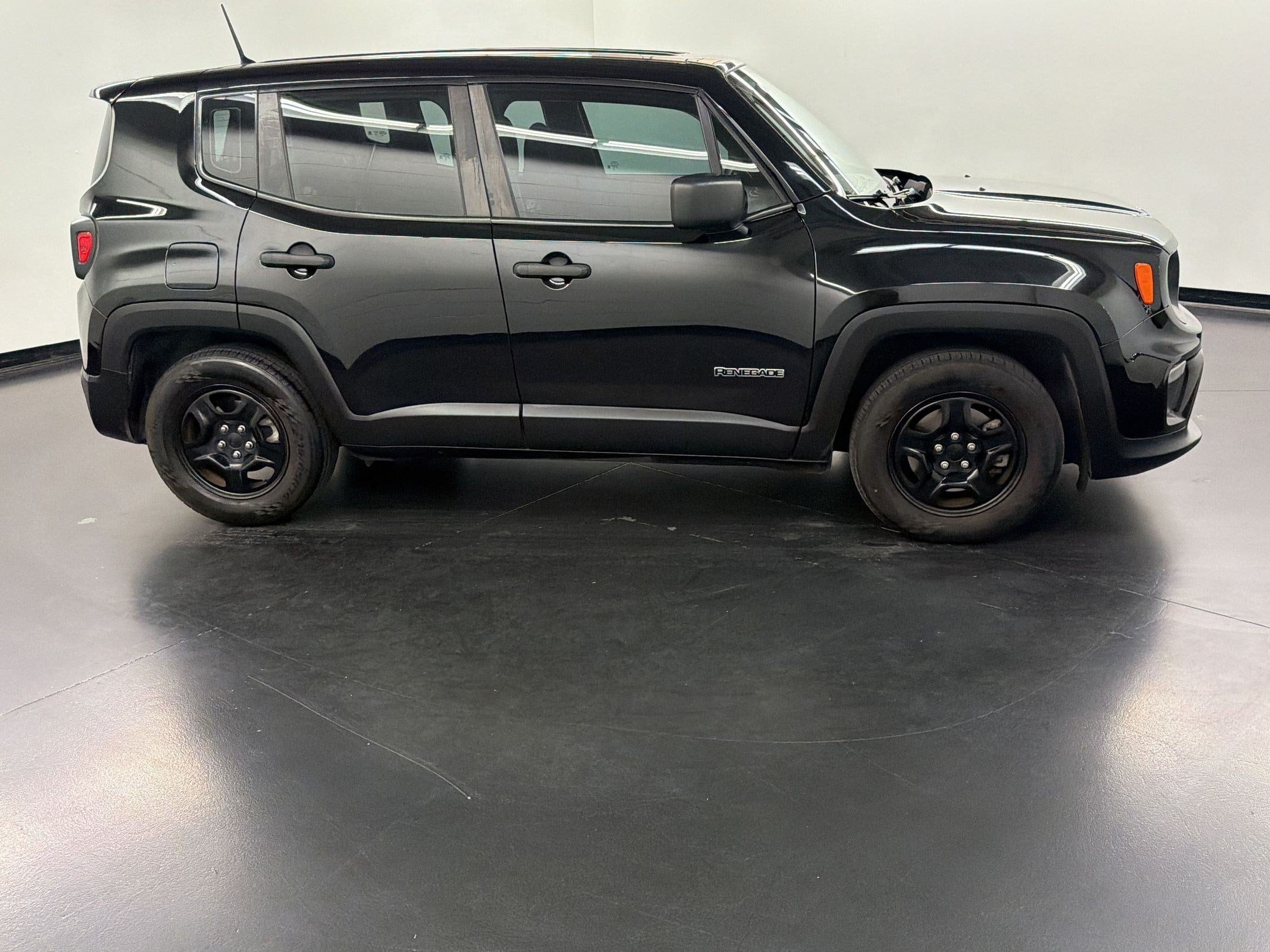 Renegade Sport SUV