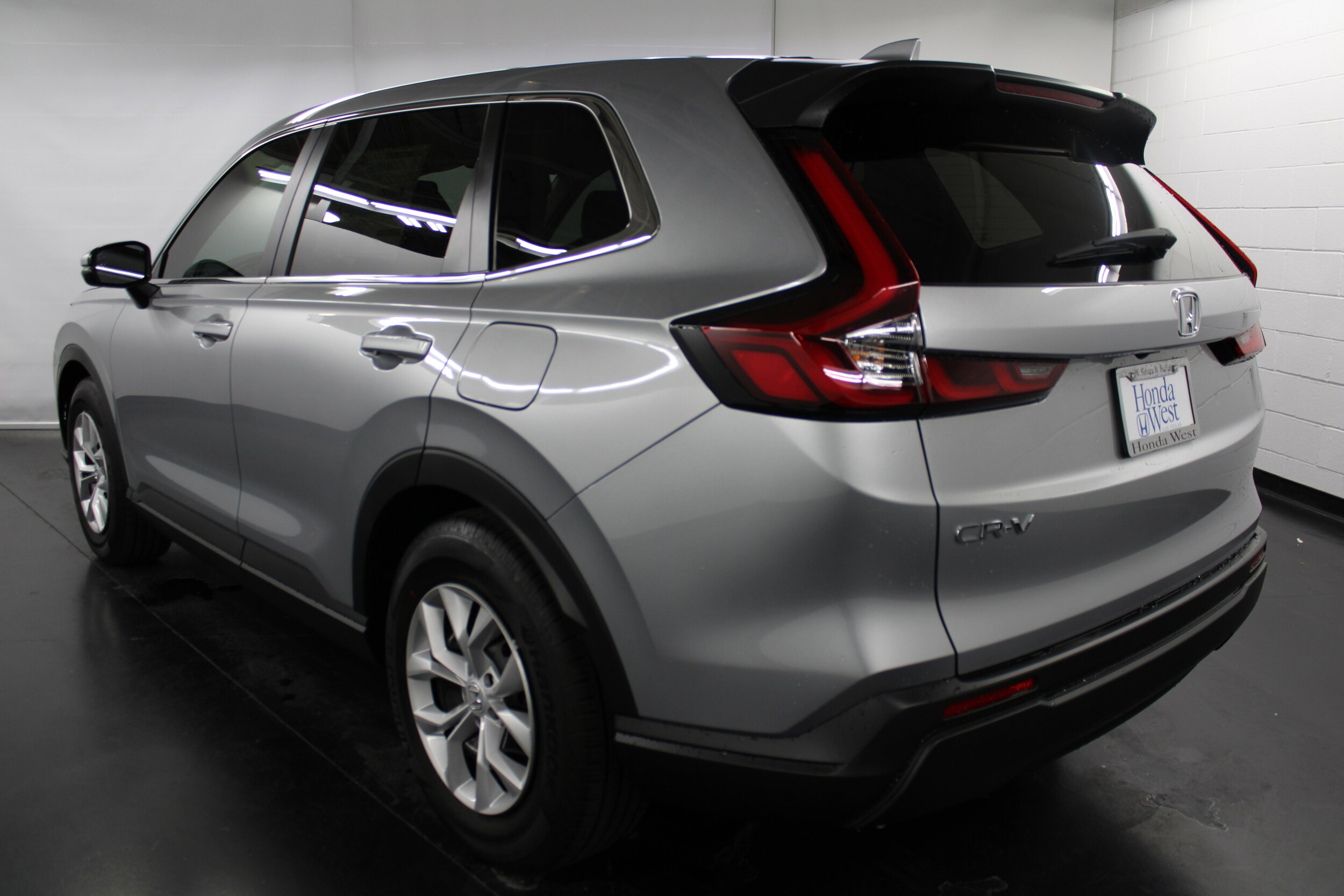 2025 Honda CR-V LX photo 4