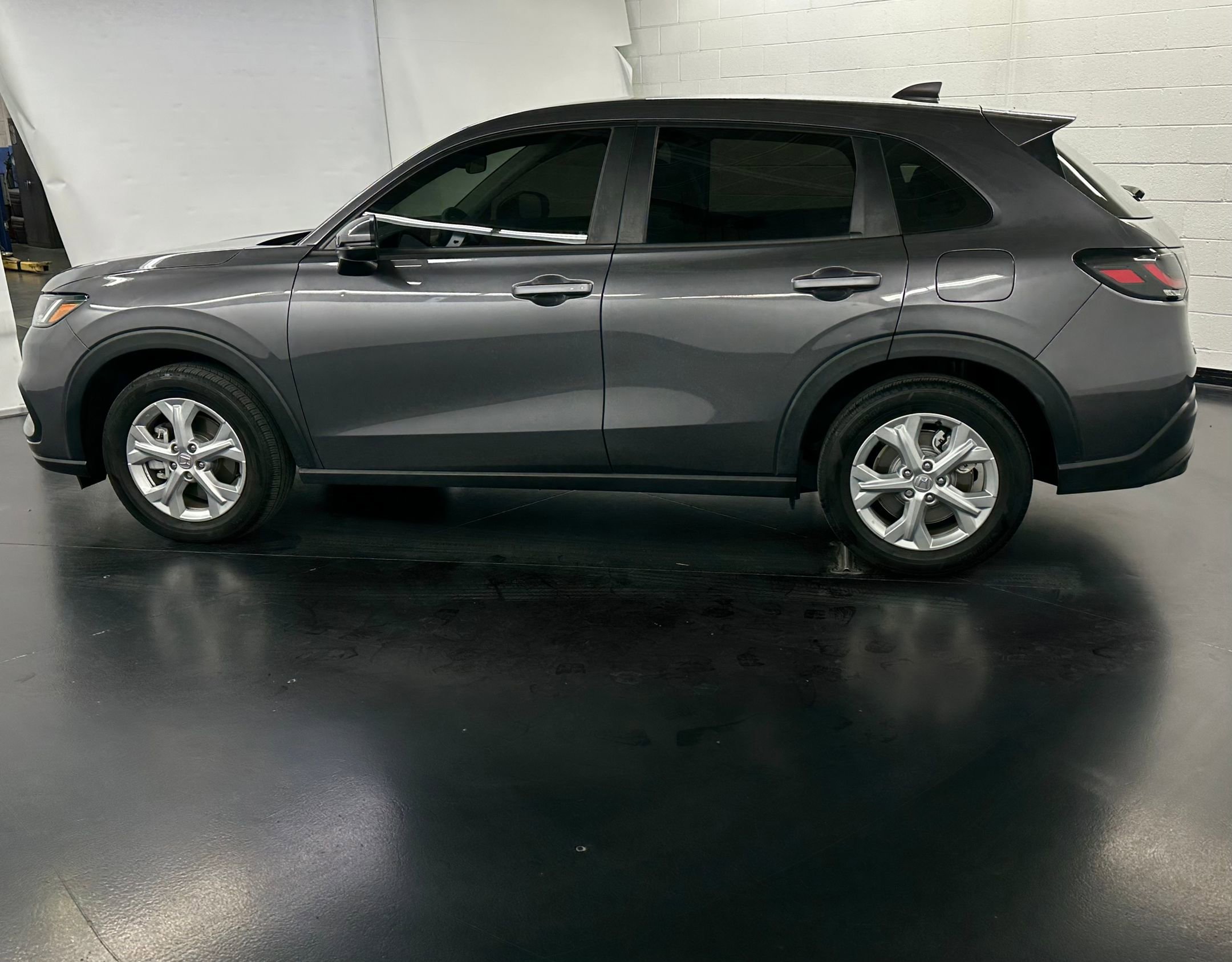 2023 Honda HR-V LX photo 2