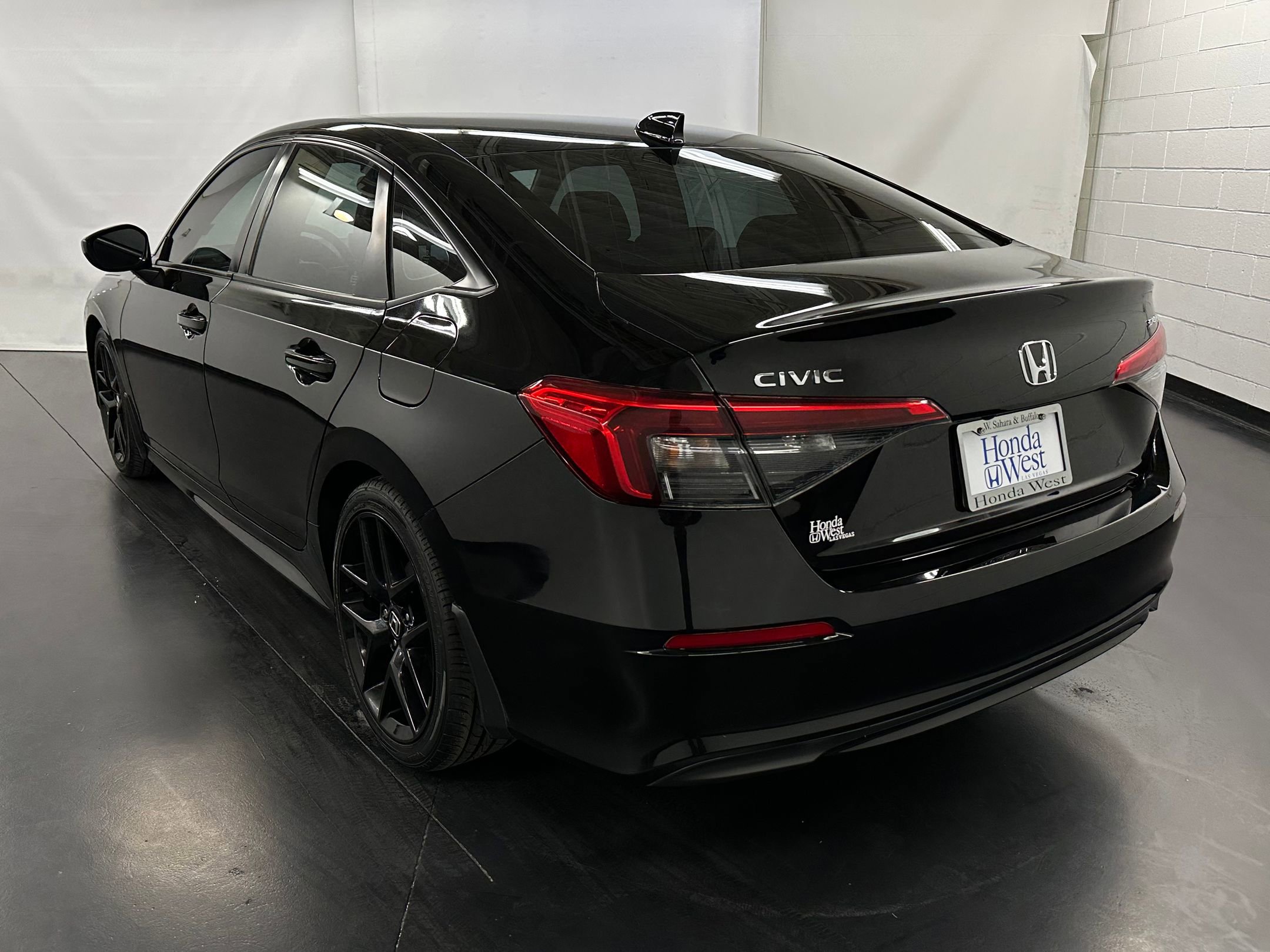 2023 Honda Civic Sport photo 3