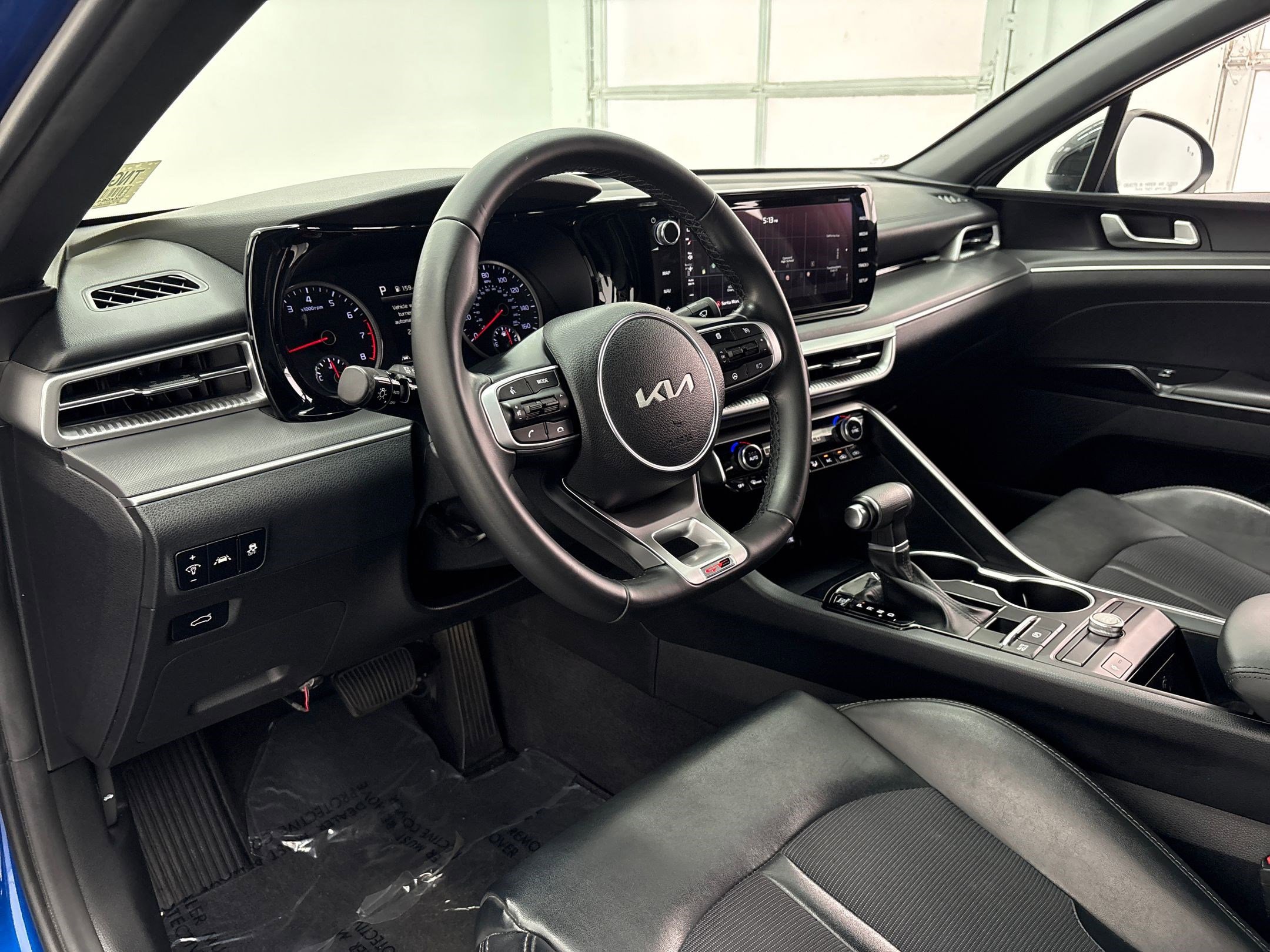 2022 Kia K5 GT-Line photo 4