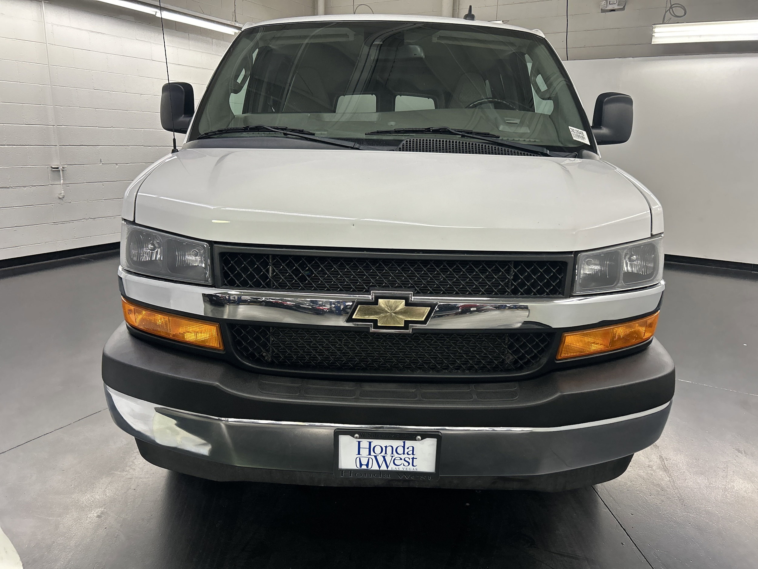 Used 2022 Chevrolet Express Passenger LT with VIN 1GAZGPFP6N1185455 for sale in Las Vegas, NV