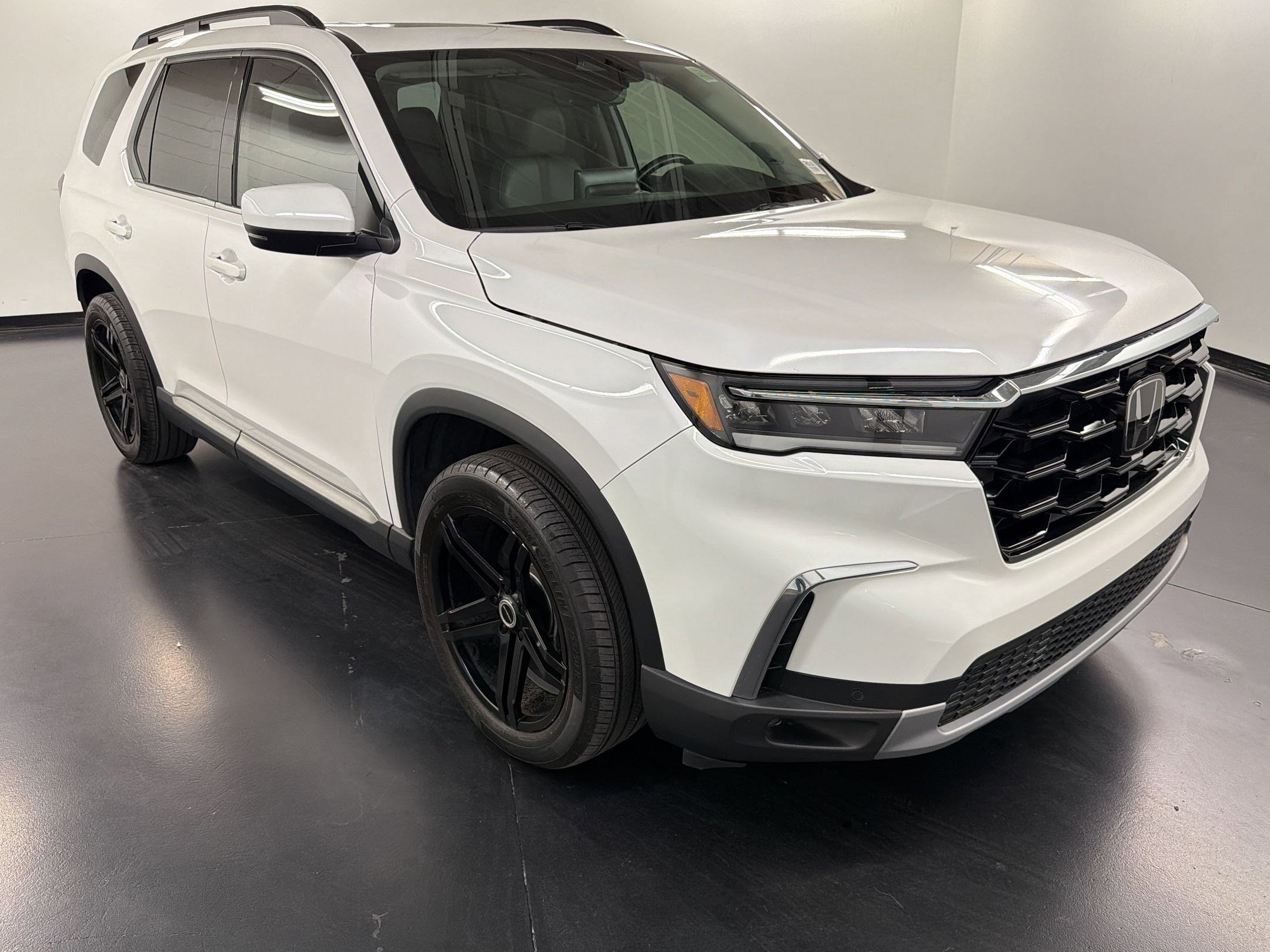 2024 Honda Pilot Touring photo 6