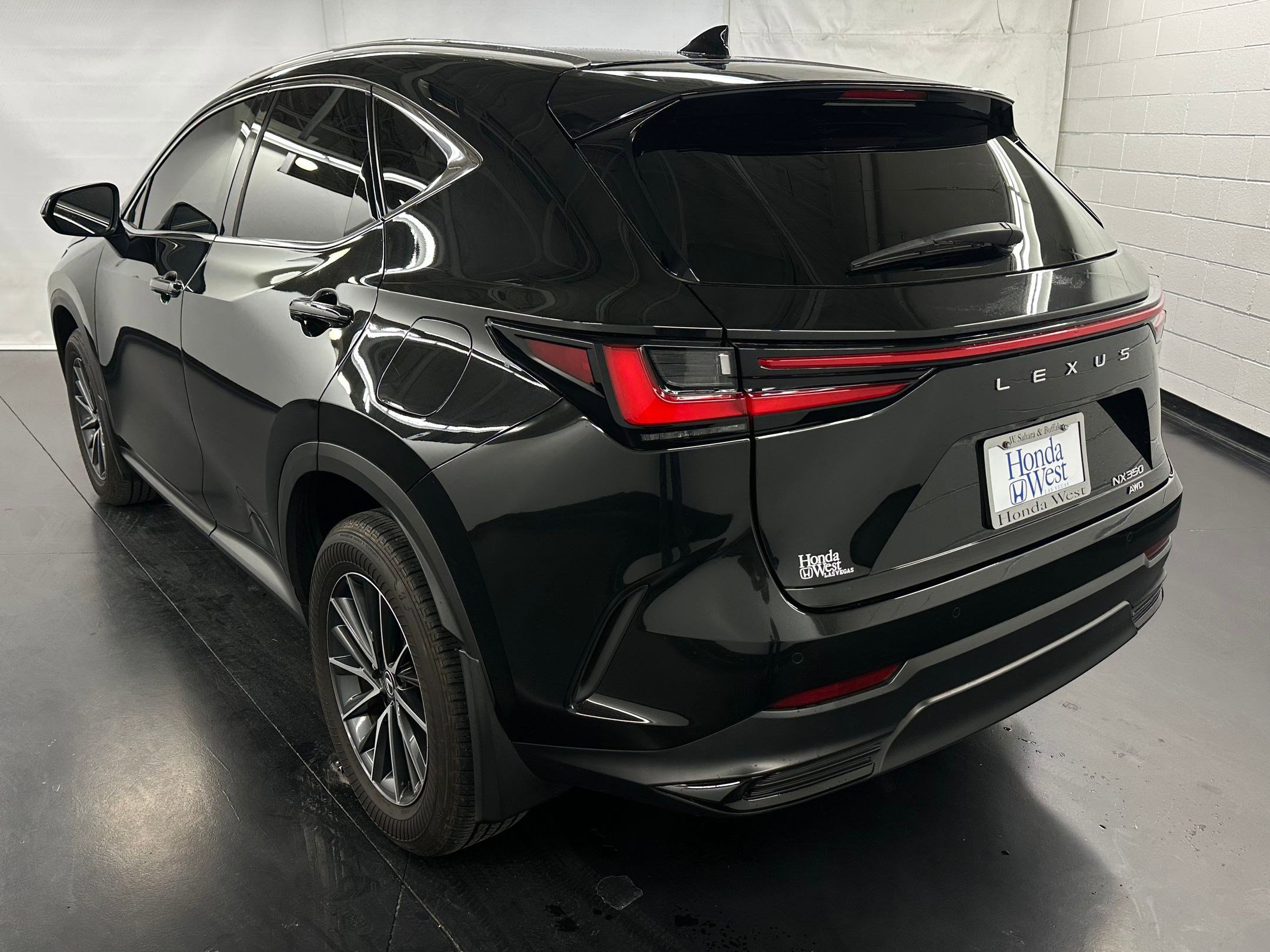 2024 Lexus NX 350 Premium photo 3