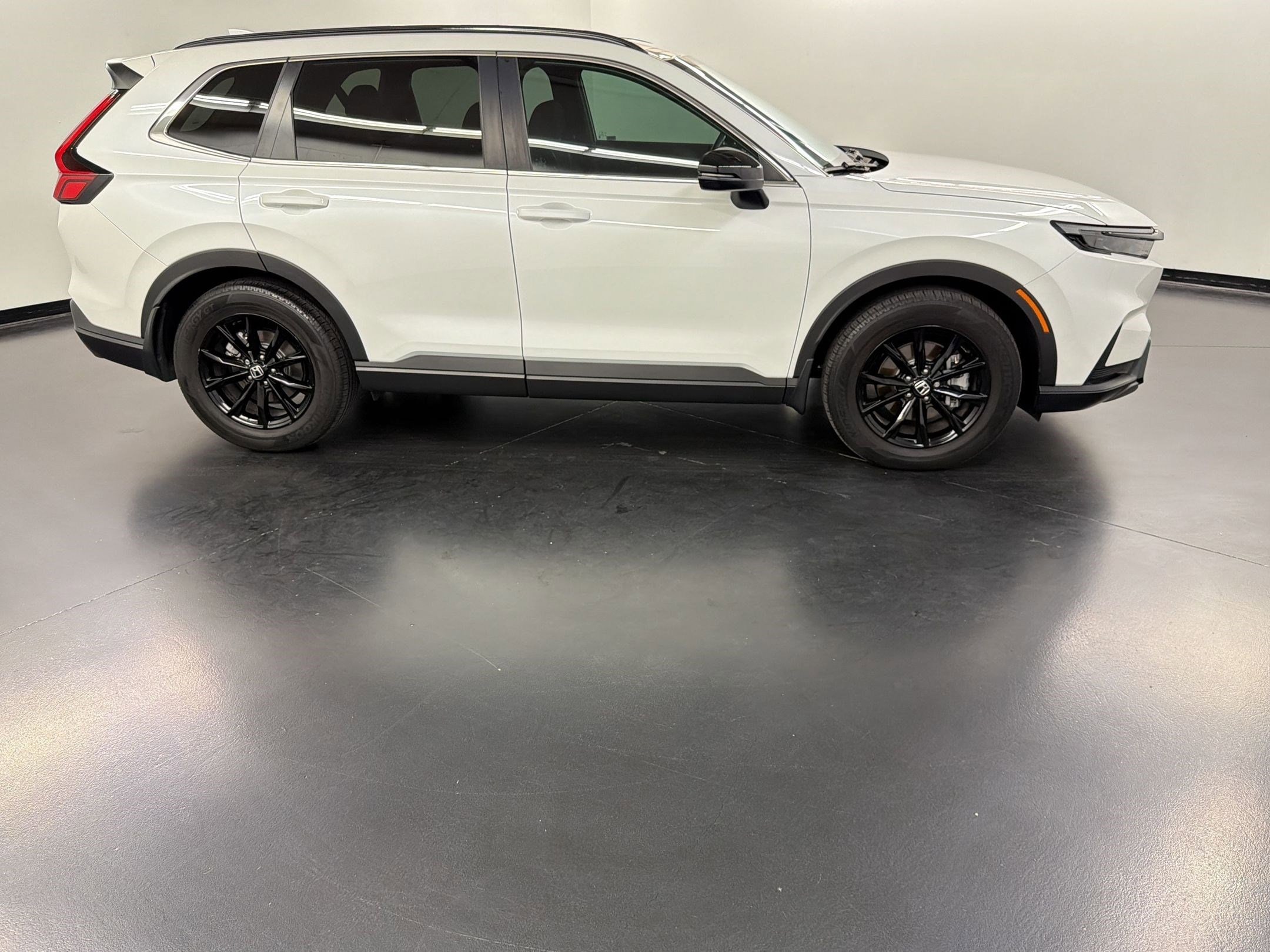 2024 Honda CR-V Hybrid Sport photo 3